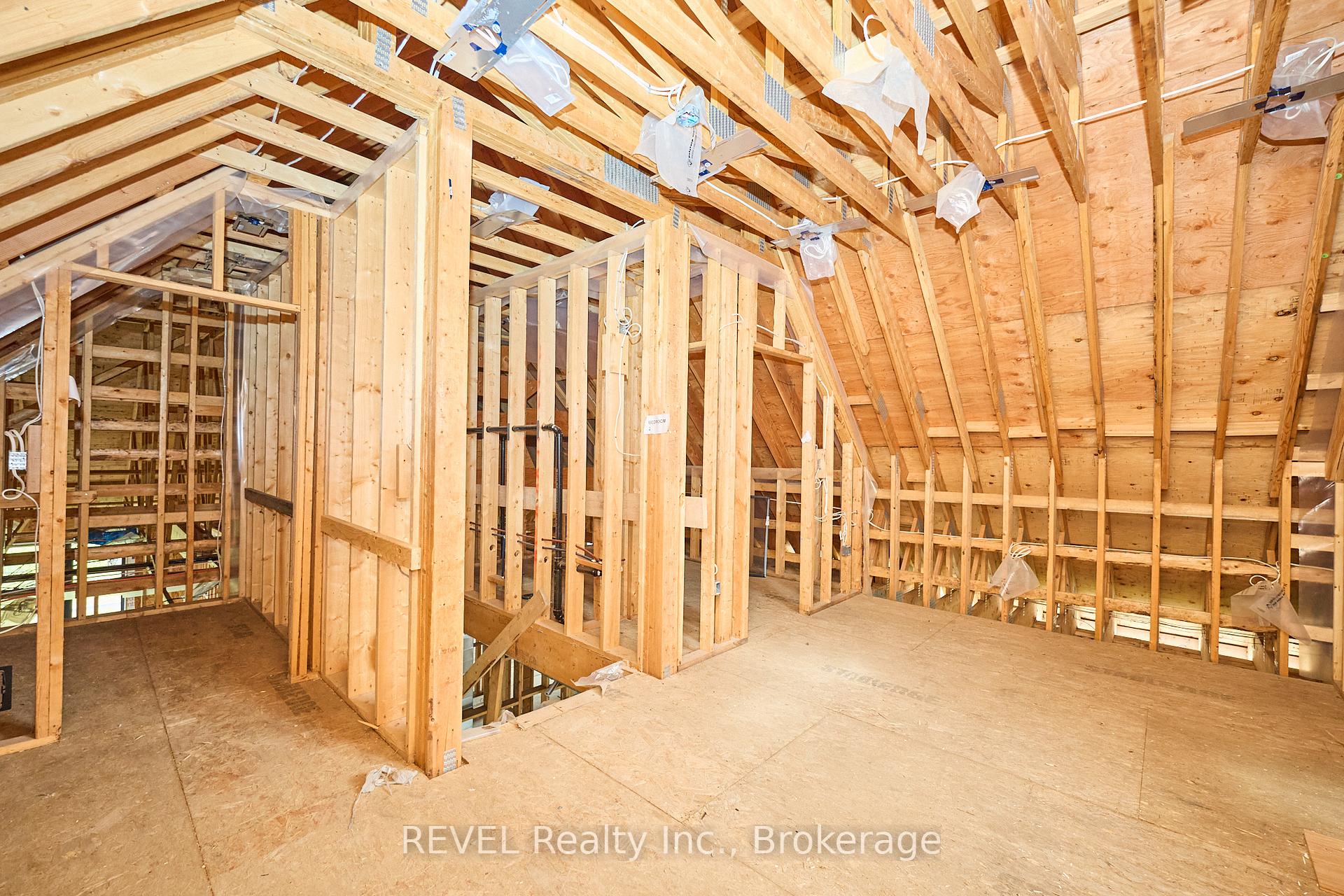 Photo 31 of 62 Bergenstein Crescent, Pelham, Fonthill — HOMEH