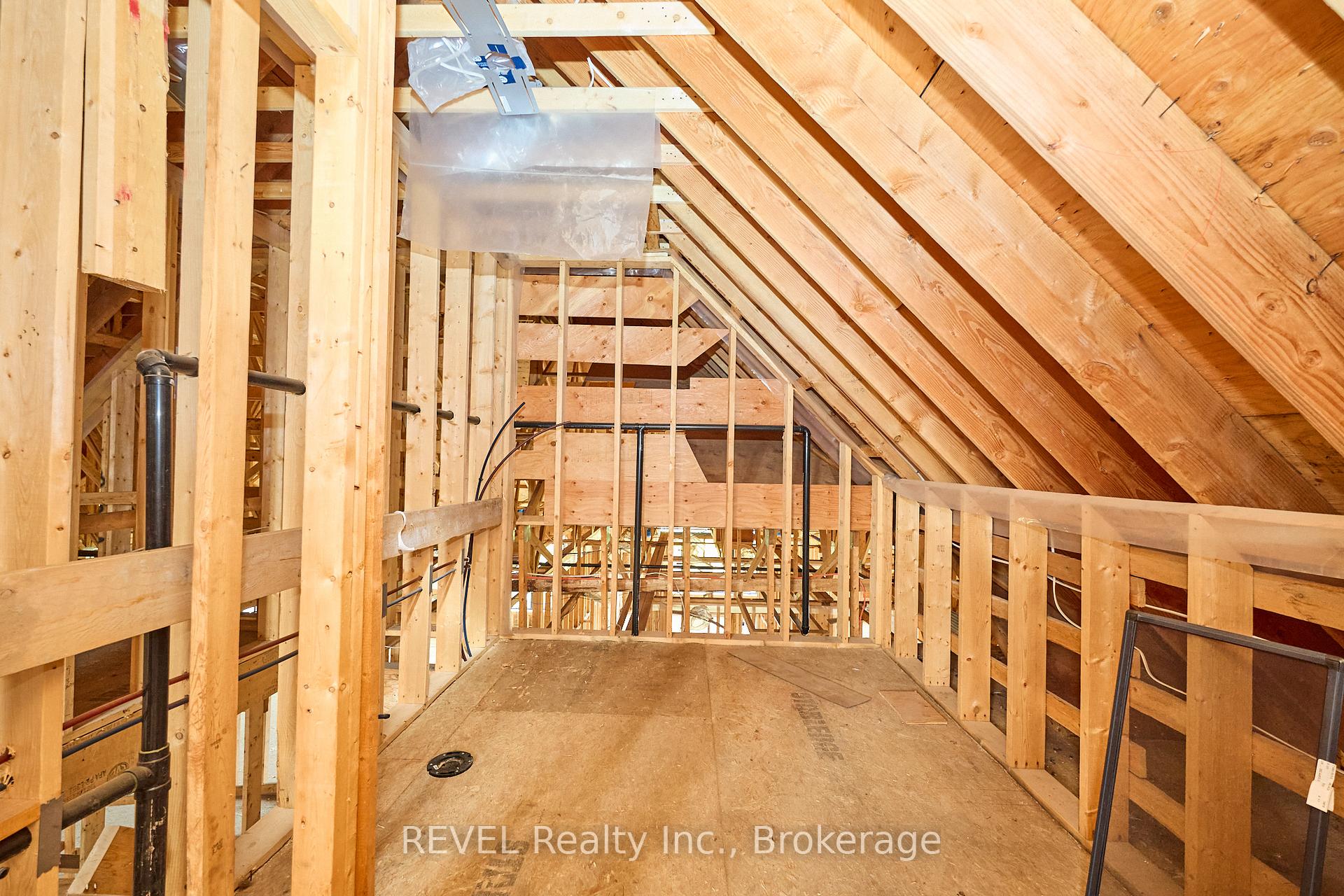Photo 32 of 62 Bergenstein Crescent, Pelham, Fonthill — HOMEH