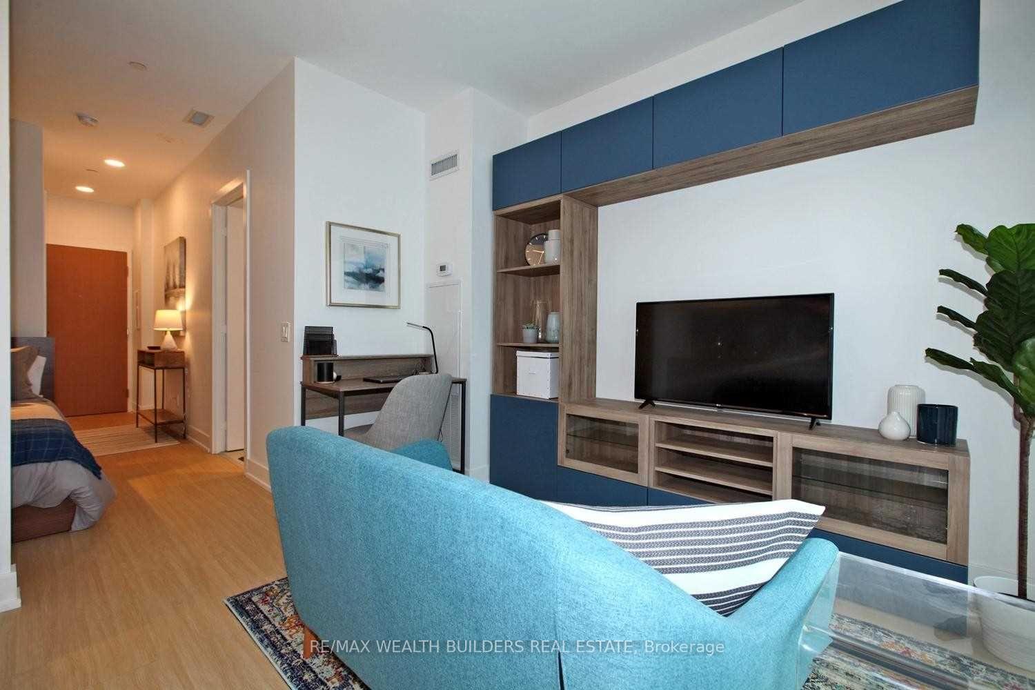 Photo 2 of Unit 1108, 7 Grenville Street, Toronto, Bay Street Corridor — HOMEH