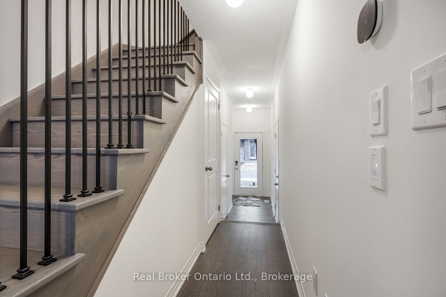 Photo 3 of Unit 267, 79 Caspian Square, Clarington, Bowmanville — HOMEH