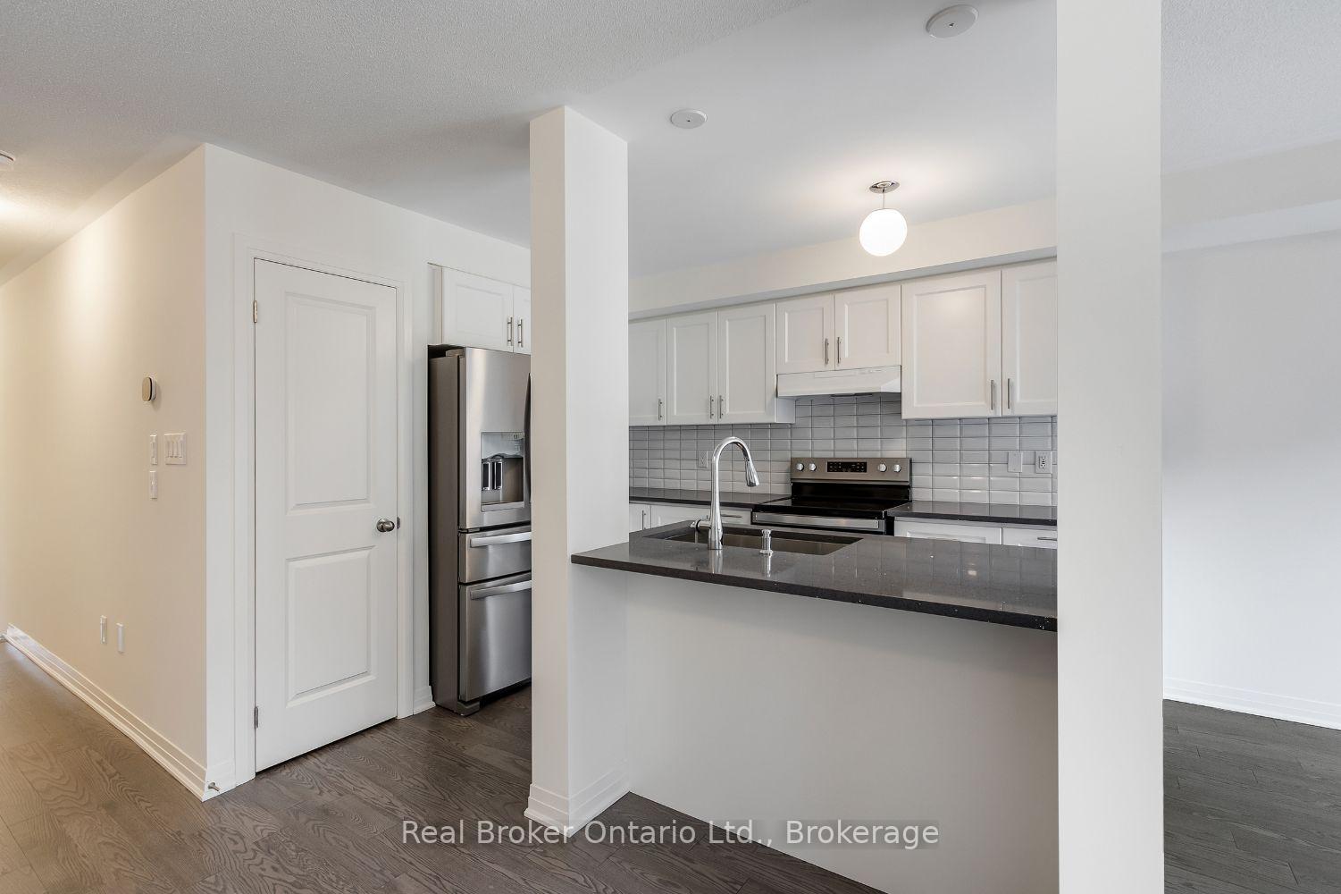 Photo 6 of Unit 267, 79 Caspian Square, Clarington, Bowmanville — HOMEH