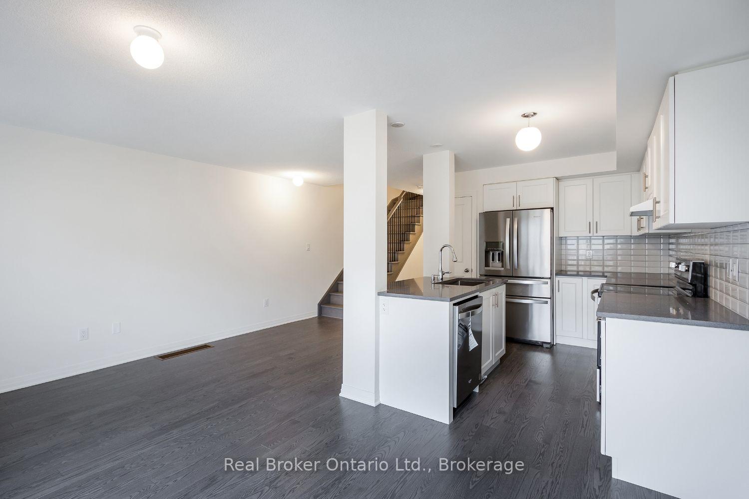 Photo 10 of Unit 267, 79 Caspian Square, Clarington, Bowmanville — HOMEH