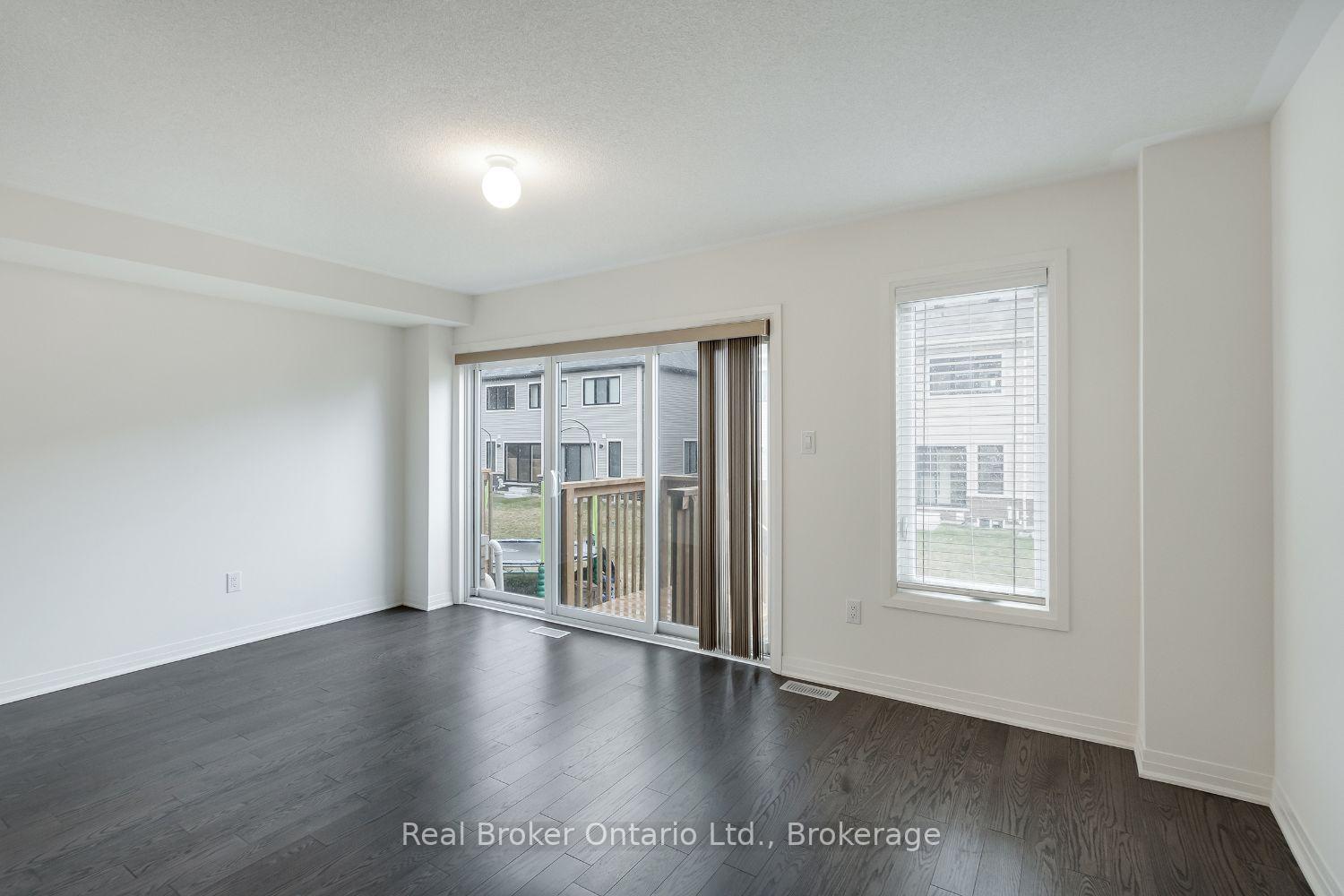 Photo 12 of Unit 267, 79 Caspian Square, Clarington, Bowmanville — HOMEH