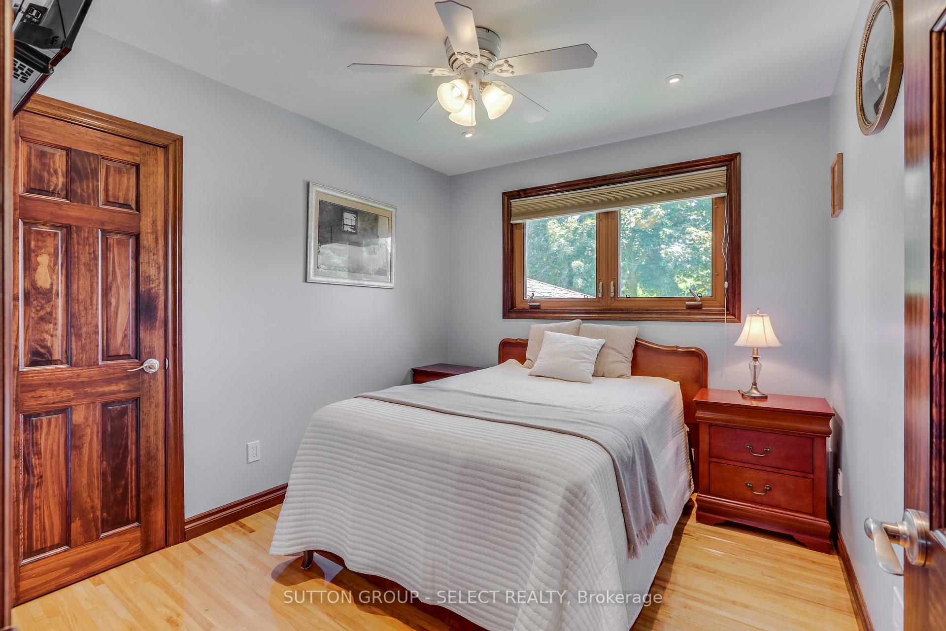 Photo 14 of 1054 Chippewa Drive, London, East D — HOMEH