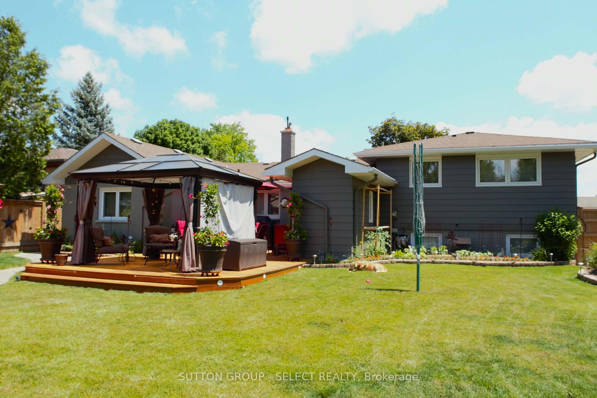 Photo 21 of 1054 Chippewa Drive, London, East D — HOMEH