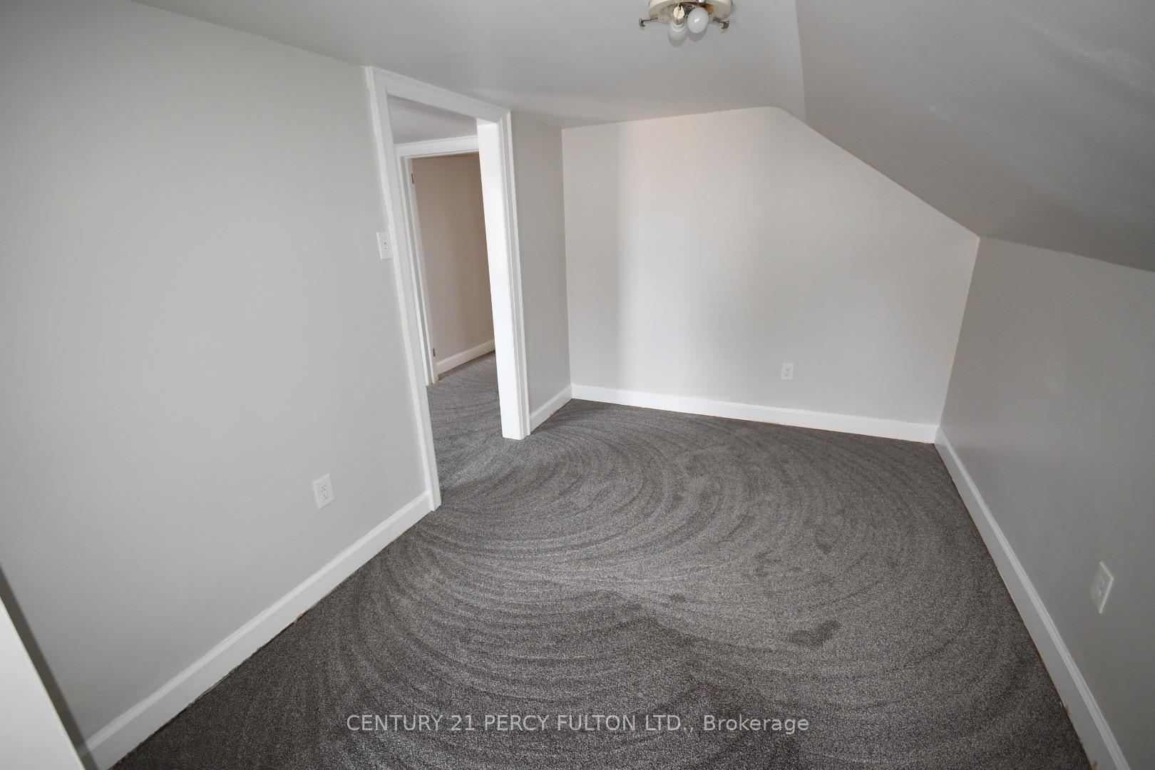 Photo 2 of 361 Bond Street E, Oshawa, O'Neill — HOMEH