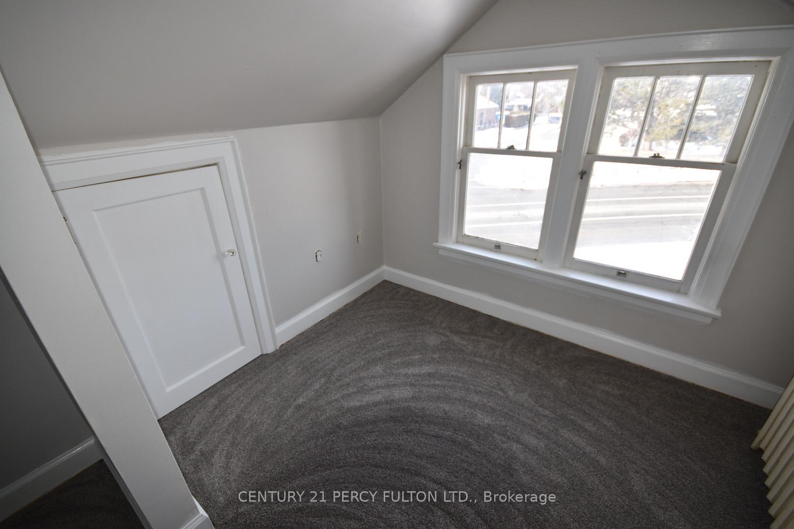 Photo 3 of 361 Bond Street E, Oshawa, O'Neill — HOMEH