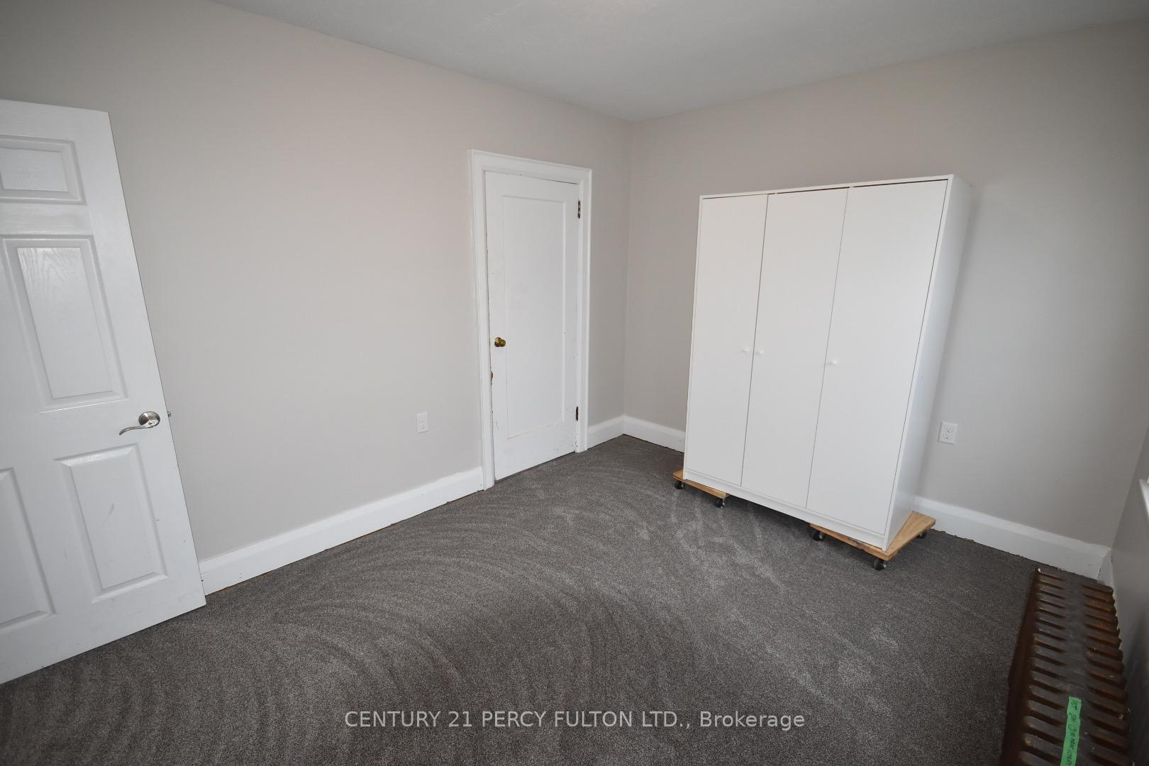 Photo 5 of 361 Bond Street E, Oshawa, O'Neill — HOMEH