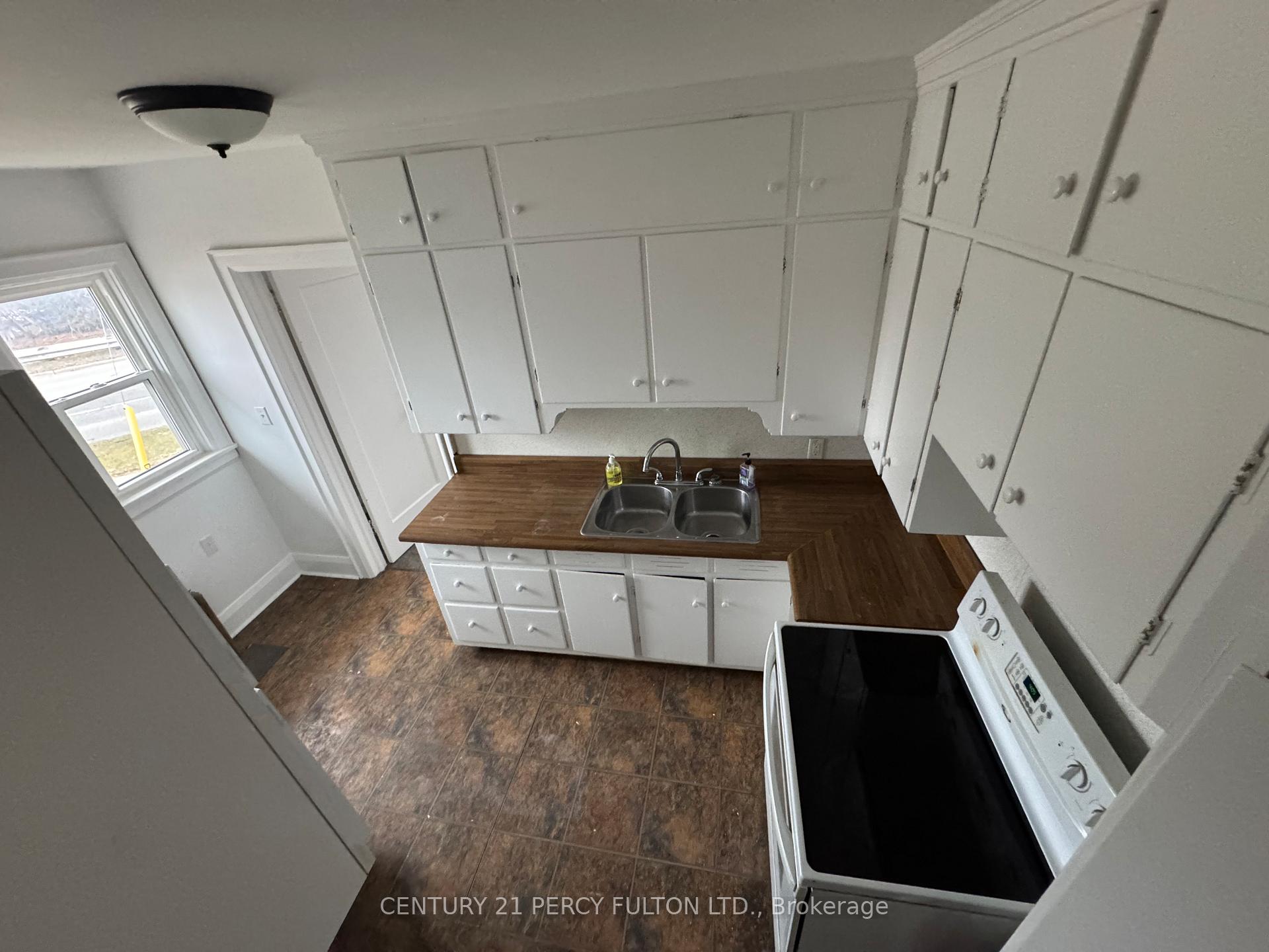 Photo 18 of 361 Bond Street E, Oshawa, O'Neill — HOMEH