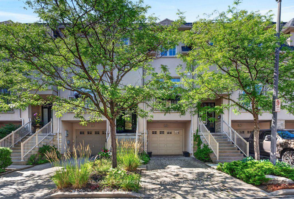 Photo of Unit 12, 1335 Ontario Street