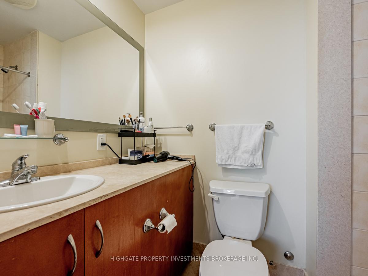Photo 19 of Unit 2005, 1 King Street W, Toronto, Bay Street Corridor — HOMEH
