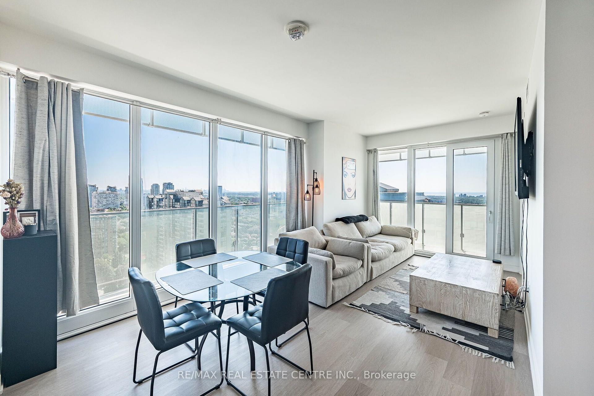 Photo 10 of 3883 Quartz Road, Mississauga, City Centre — HOMEH