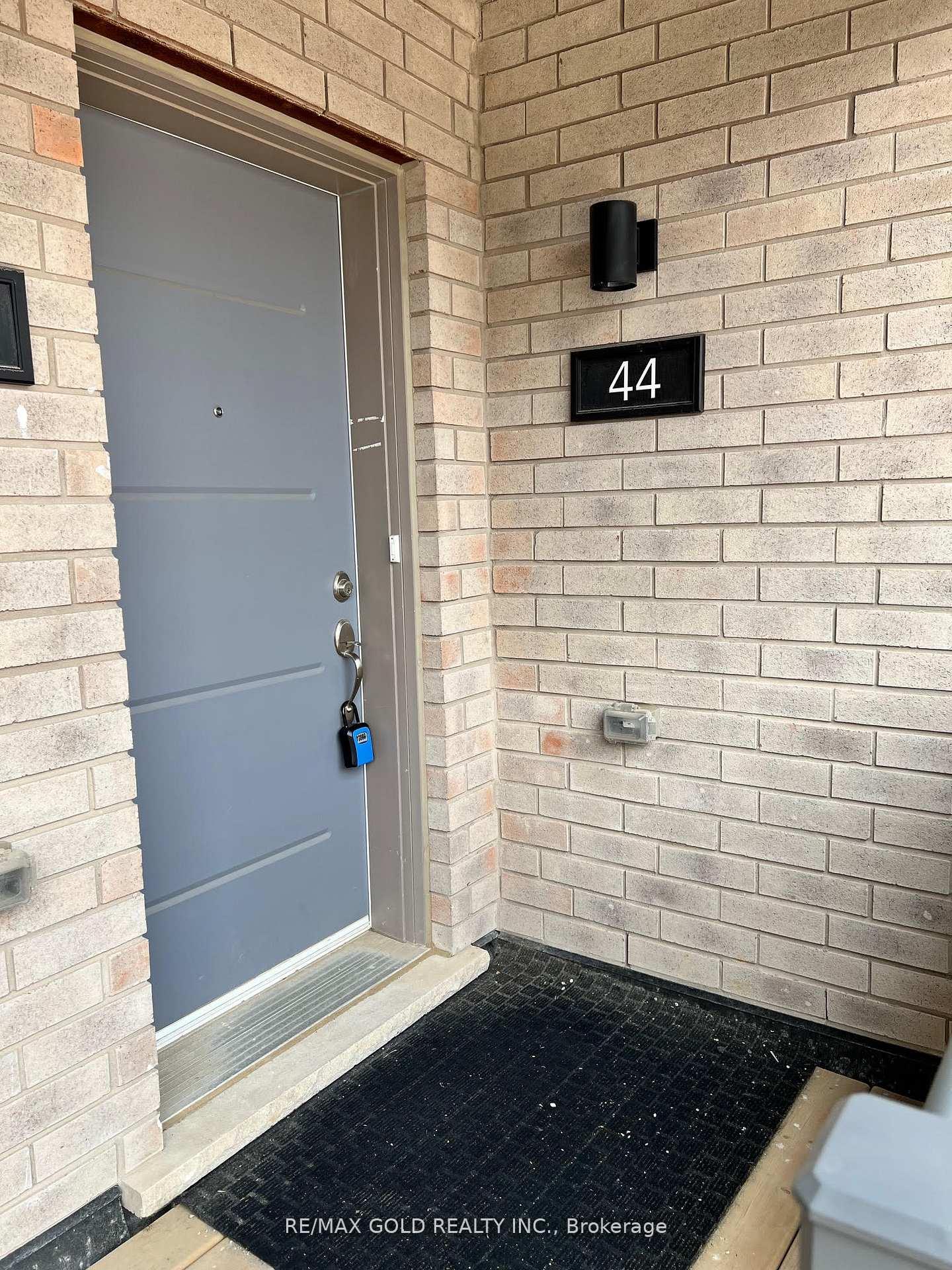 Photo 12 of Unit 44, 205 West Oak Trail, Kitchener, Rosenburg — HOMEH