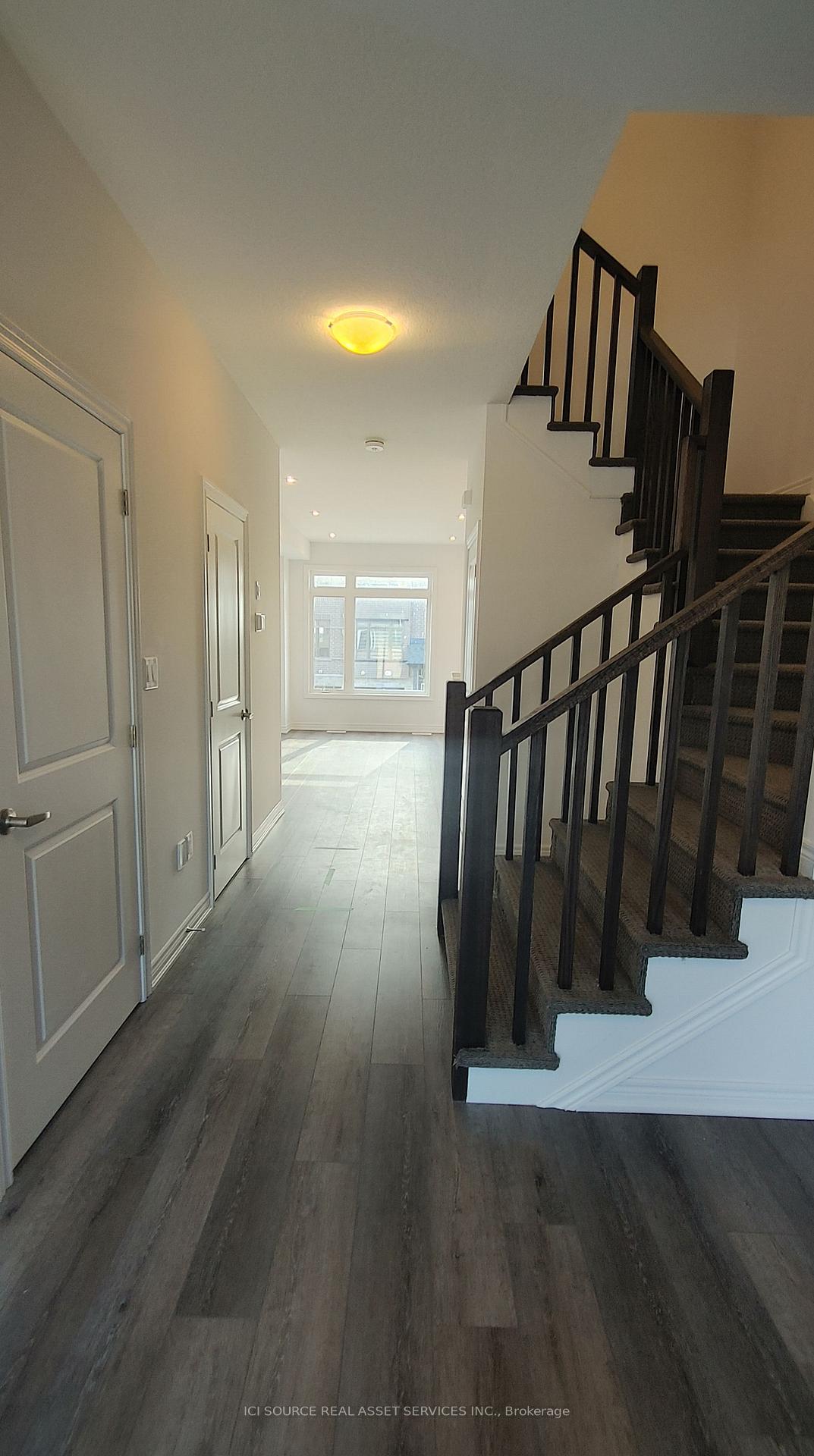 Photo 3 of Unit 65, 120 Court Drive, Brant, Paris — HOMEH