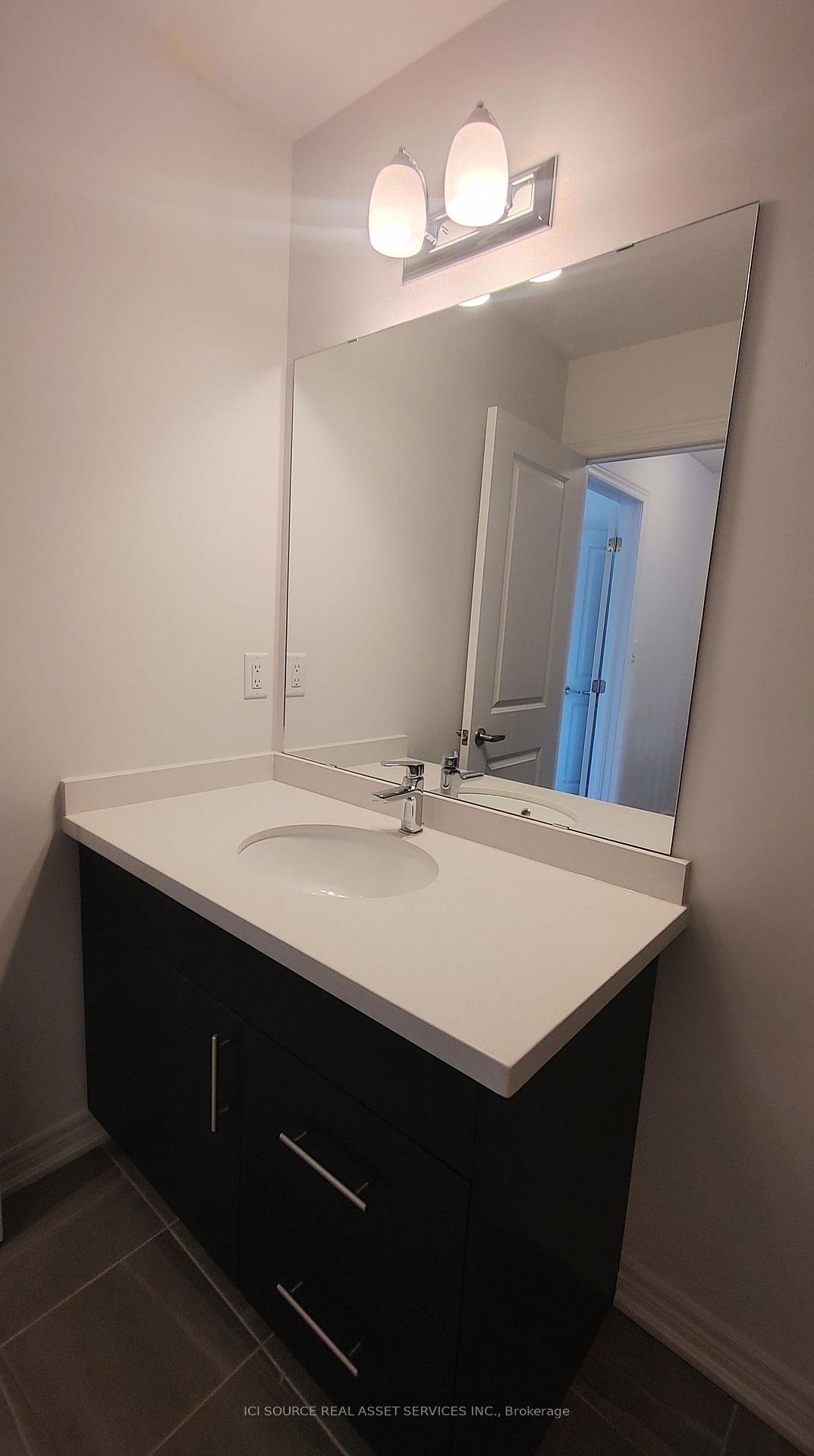 Photo 33 of Unit 65, 120 Court Drive, Brant, Paris — HOMEH