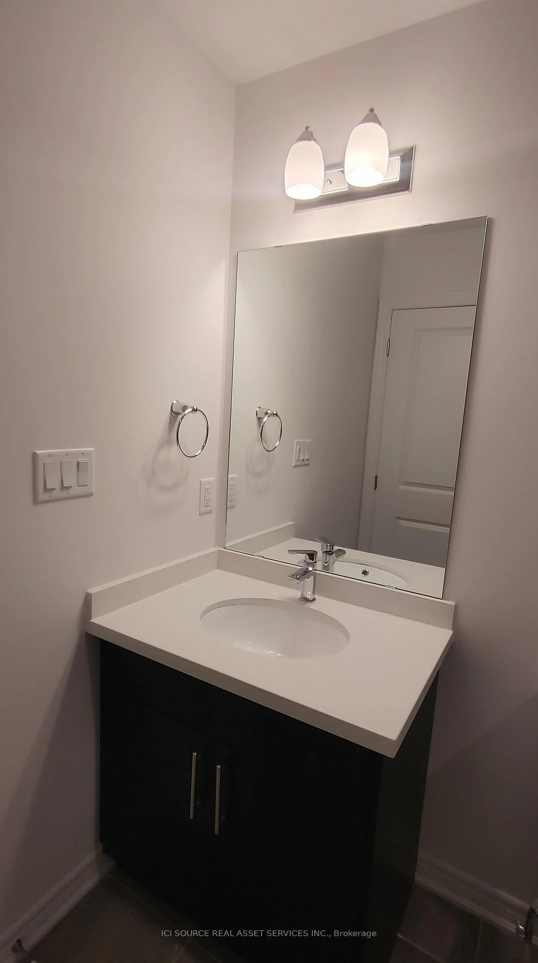 Photo 26 of Unit 65, 120 Court Drive, Brant, Paris — HOMEH
