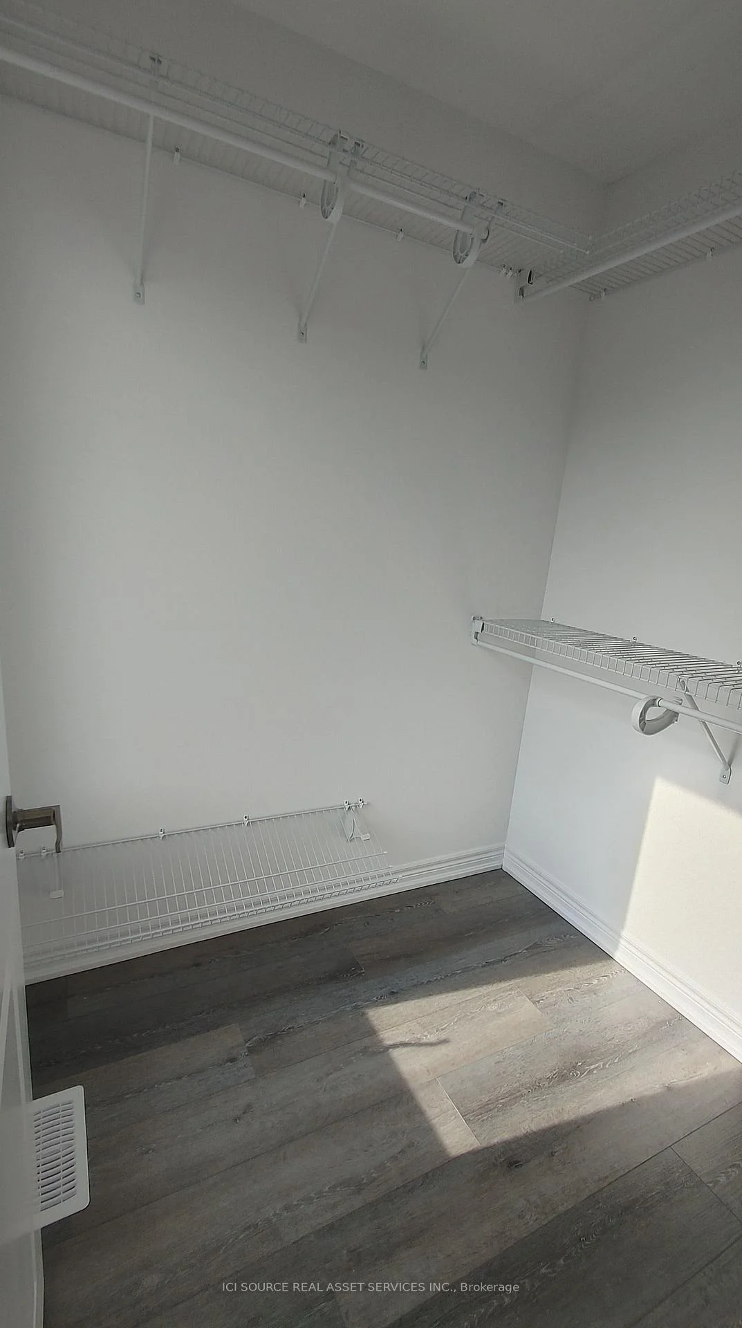 Photo 28 of Unit 65, 120 Court Drive, Brant, Paris — HOMEH