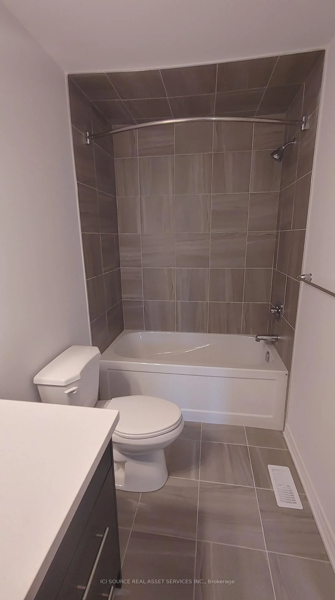 Photo 38 of Unit 65, 120 Court Drive, Brant, Paris — HOMEH