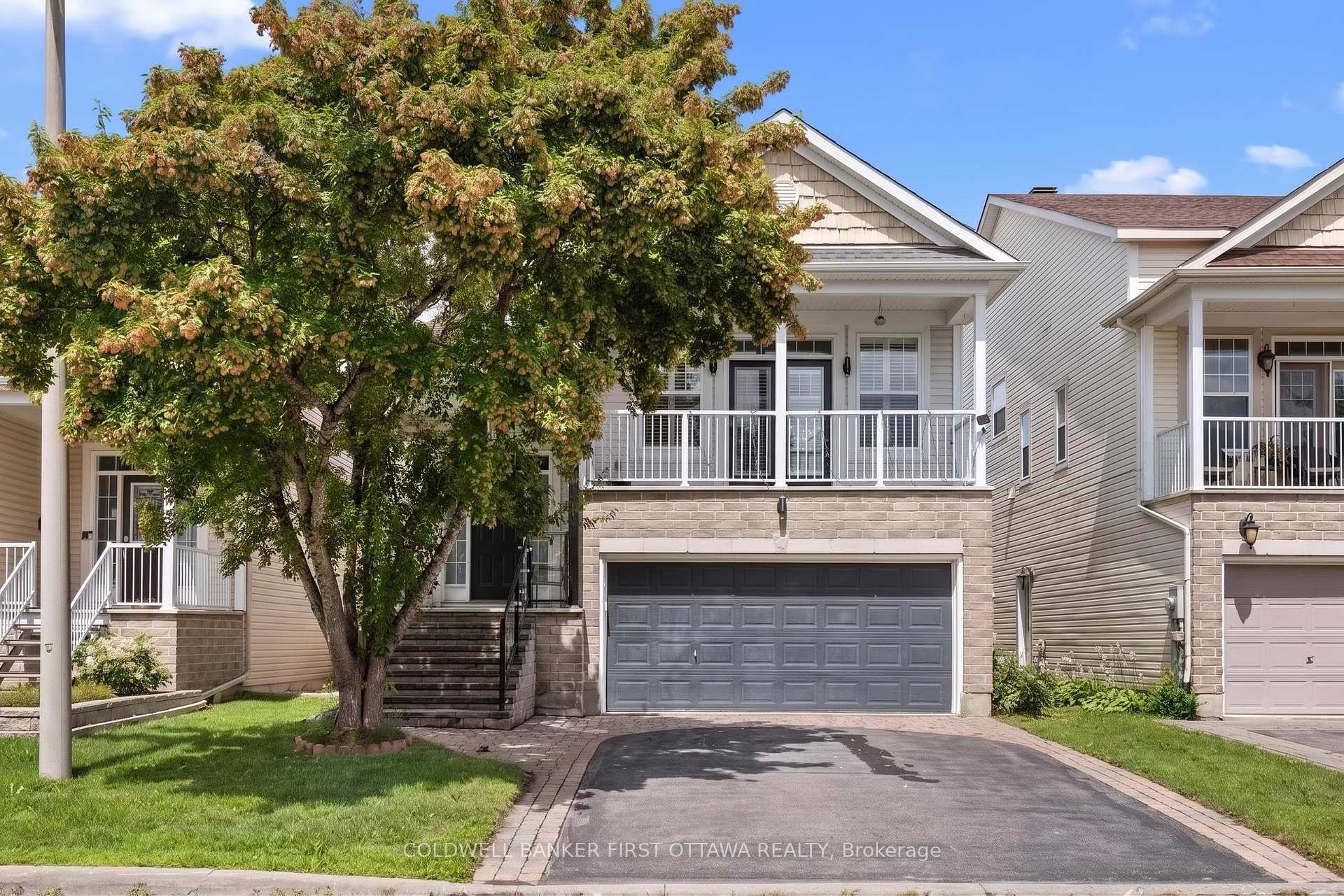Photo 2 of 520 Pine Vista Drive E, Ottawa, Springridge/East Village — HOMEH