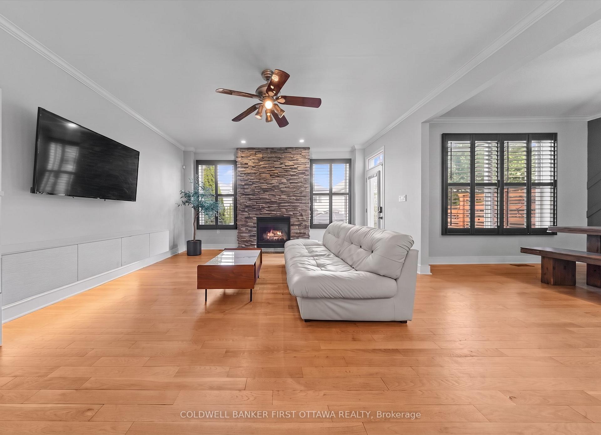 Photo 9 of 520 Pine Vista Drive E, Ottawa, Springridge/East Village — HOMEH