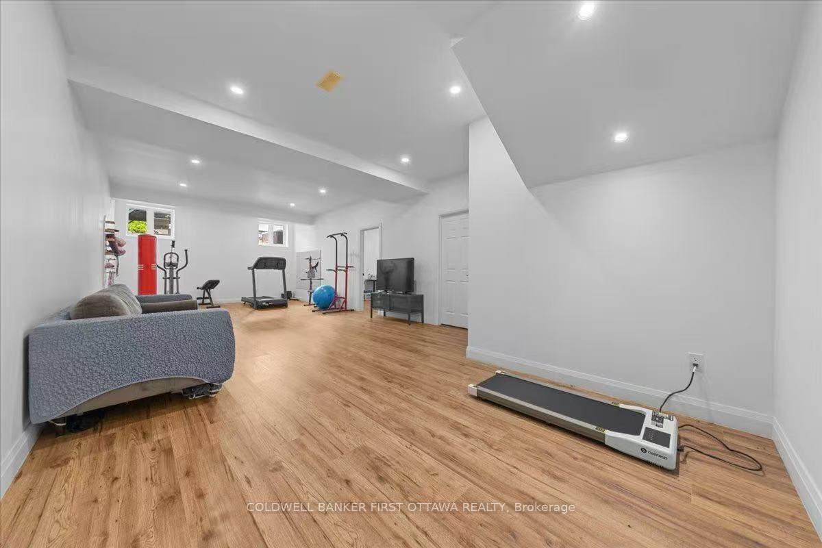 Photo 23 of 520 Pine Vista Drive E, Ottawa, Springridge/East Village — HOMEH