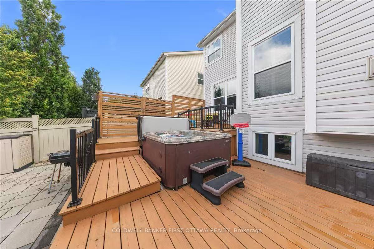 Photo 46 of 520 Pine Vista Drive E, Ottawa, Springridge/East Village — HOMEH