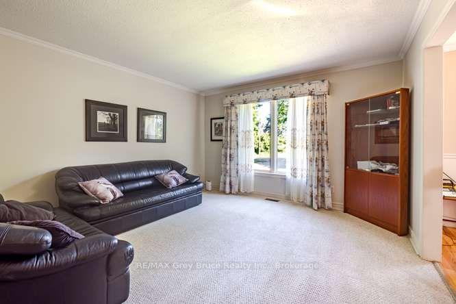 Photo 4 of 123740 Storybook Park Road E, Meaford — HOMEH