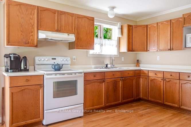 Photo 15 of 123740 Storybook Park Road E, Meaford — HOMEH