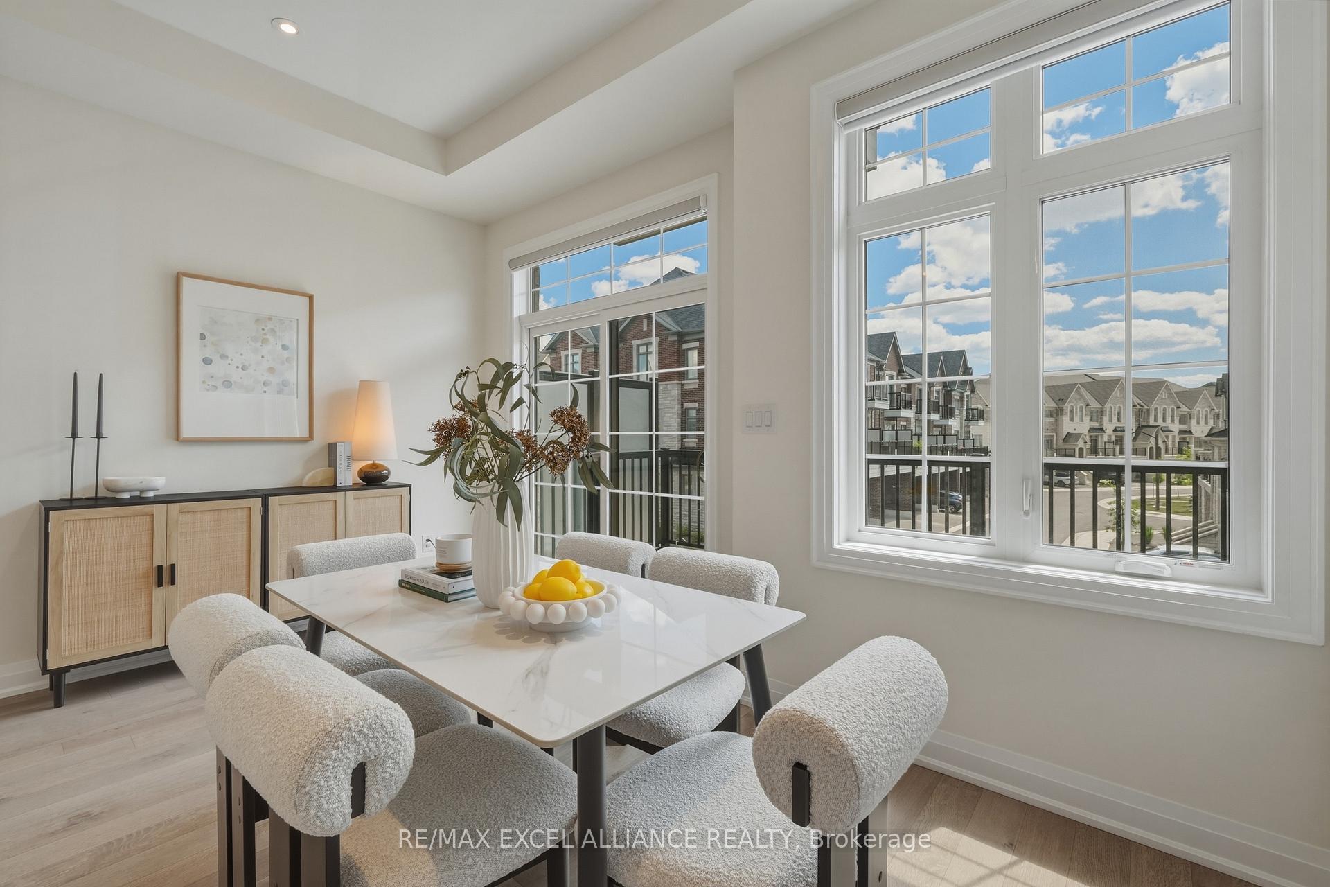 Photo 16 of 4205 Major Mackenzie Drive E, Markham, Angus Glen — HOMEH