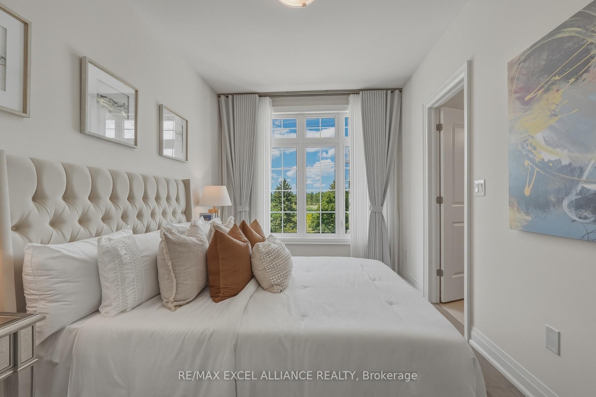 Photo 39 of 4205 Major Mackenzie Drive E, Markham, Angus Glen — HOMEH