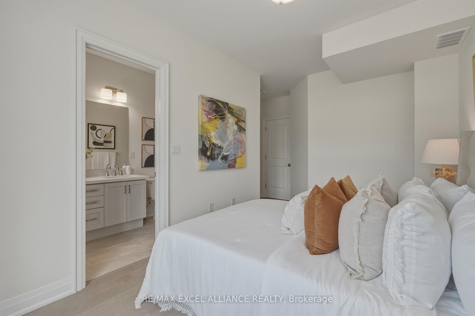 Photo 41 of 4205 Major Mackenzie Drive E, Markham, Angus Glen — HOMEH