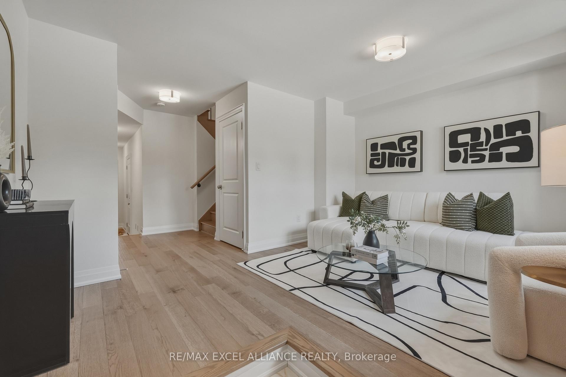 Photo 47 of 4205 Major Mackenzie Drive E, Markham, Angus Glen — HOMEH