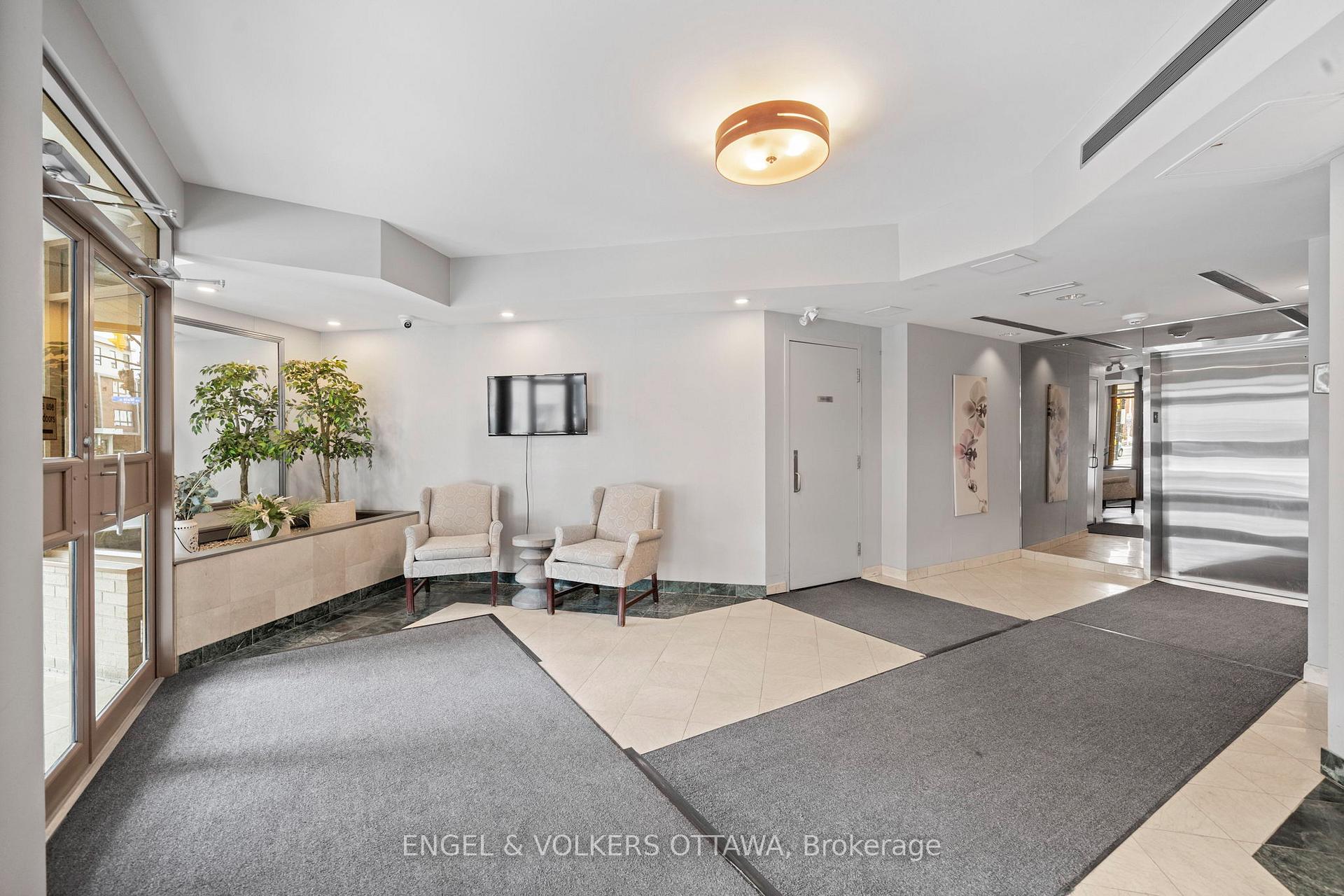 Photo 4 of Unit 207, 10 Main Street, Ottawa, Ottawa East — HOMEH
