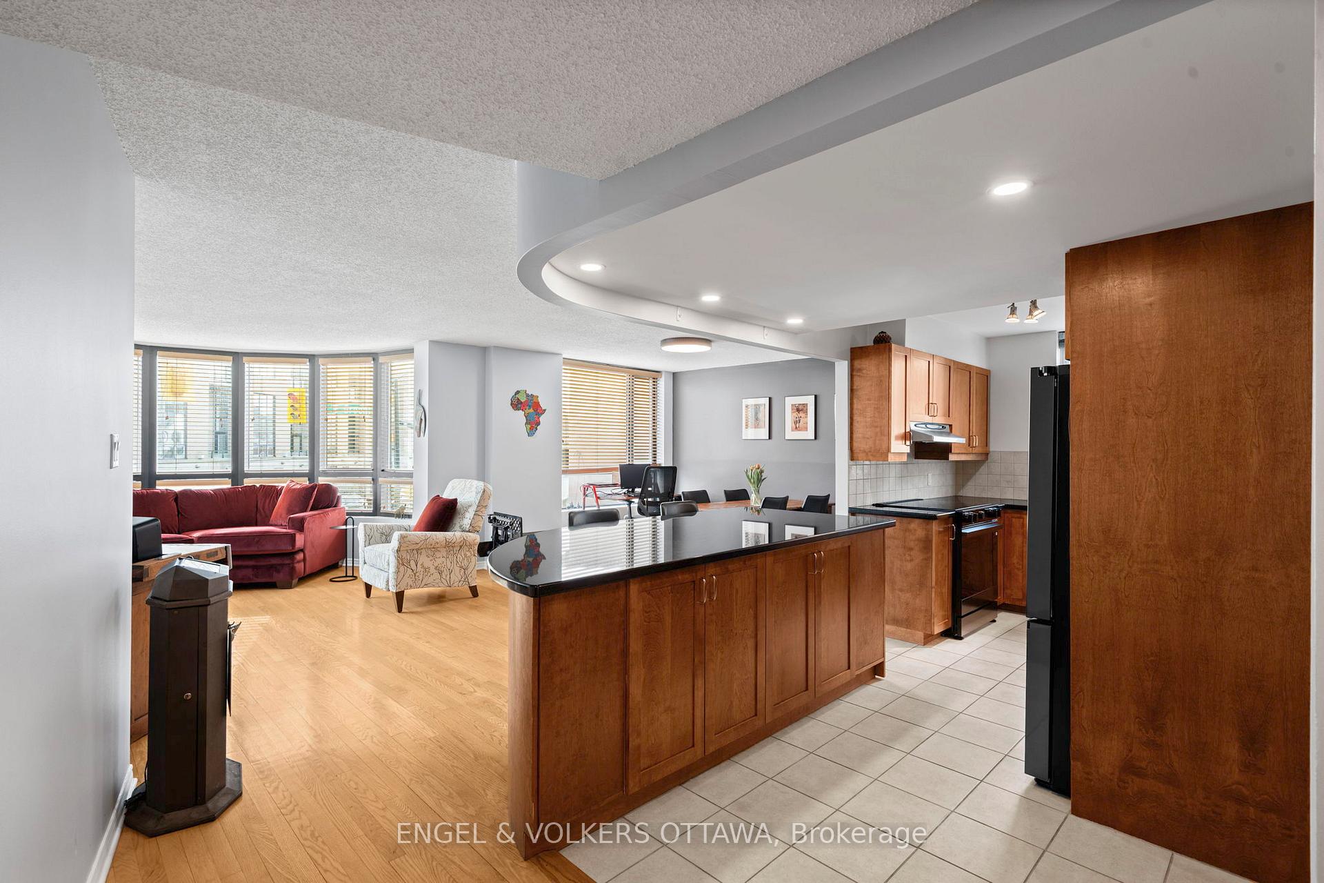Photo 6 of Unit 207, 10 Main Street, Ottawa, Ottawa East — HOMEH