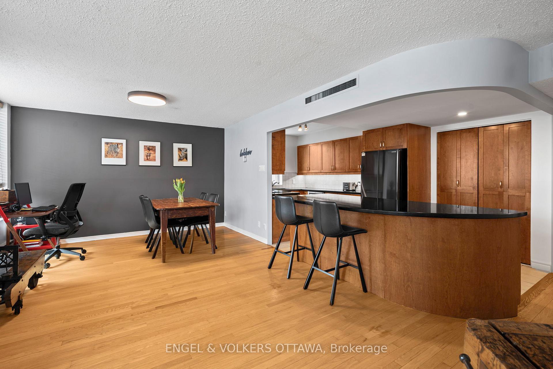 Photo 9 of Unit 207, 10 Main Street, Ottawa, Ottawa East — HOMEH