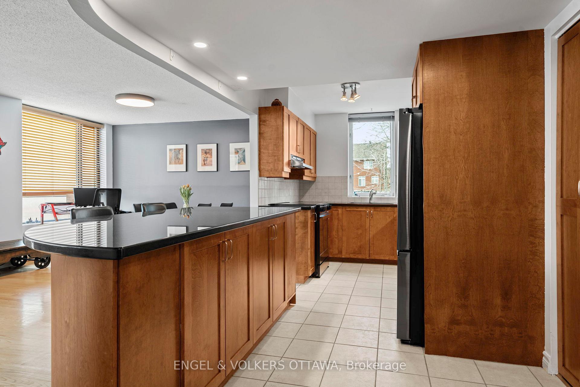 Photo 10 of Unit 207, 10 Main Street, Ottawa, Ottawa East — HOMEH