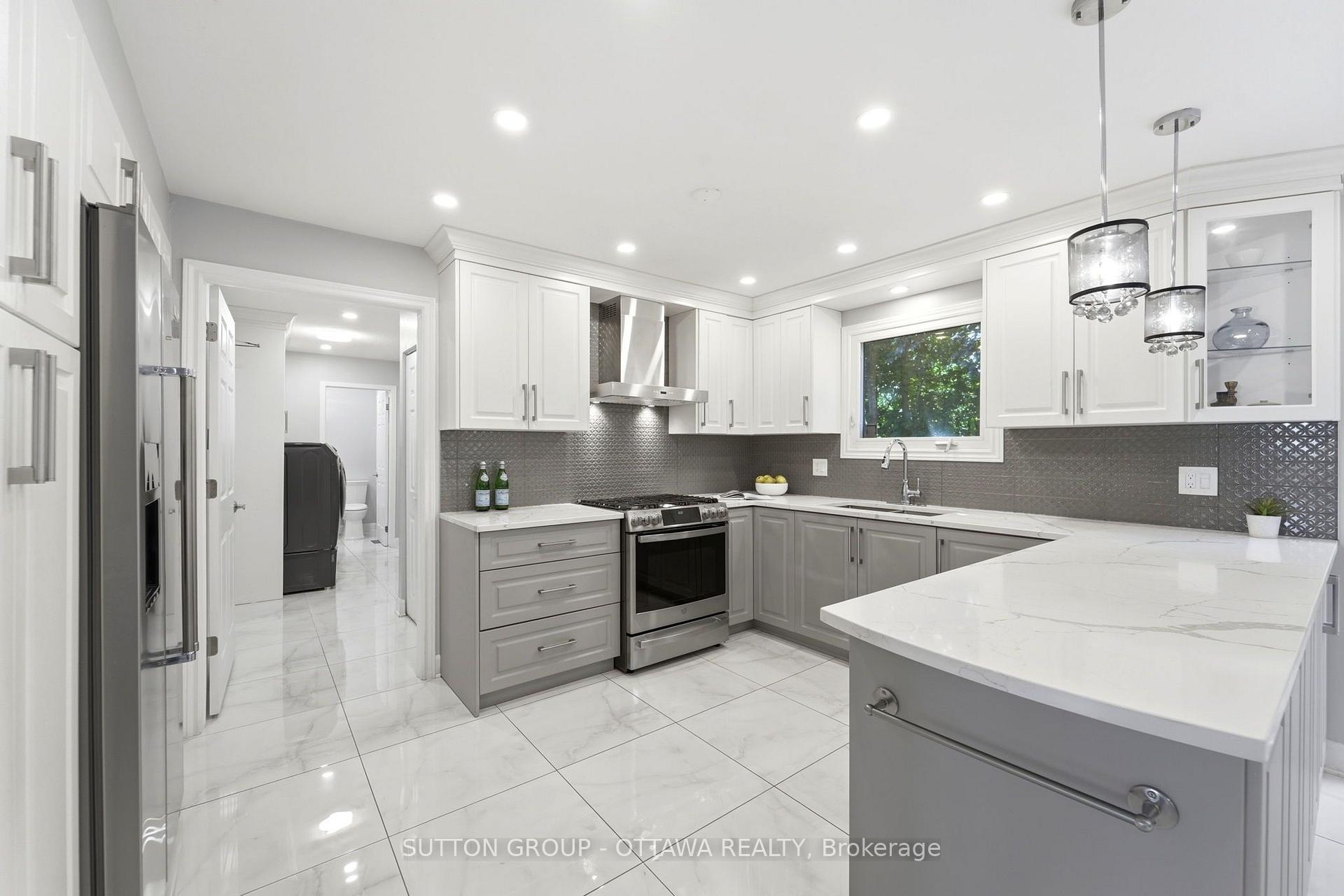 Photo 11 of 29 Chesswood Court, Ottawa, Pineglen/Country Place — HOMEH