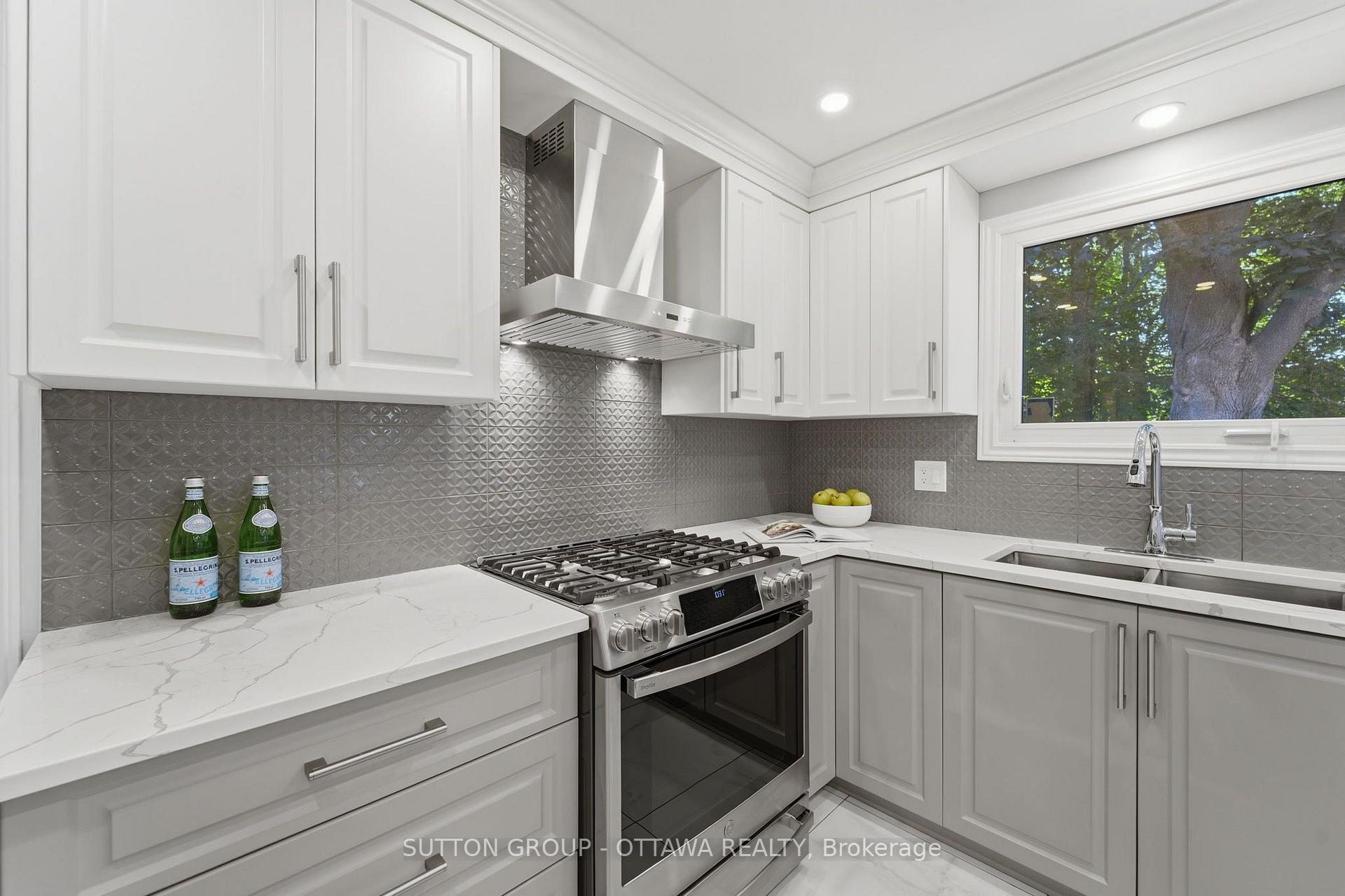 Photo 14 of 29 Chesswood Court, Ottawa, Pineglen/Country Place — HOMEH