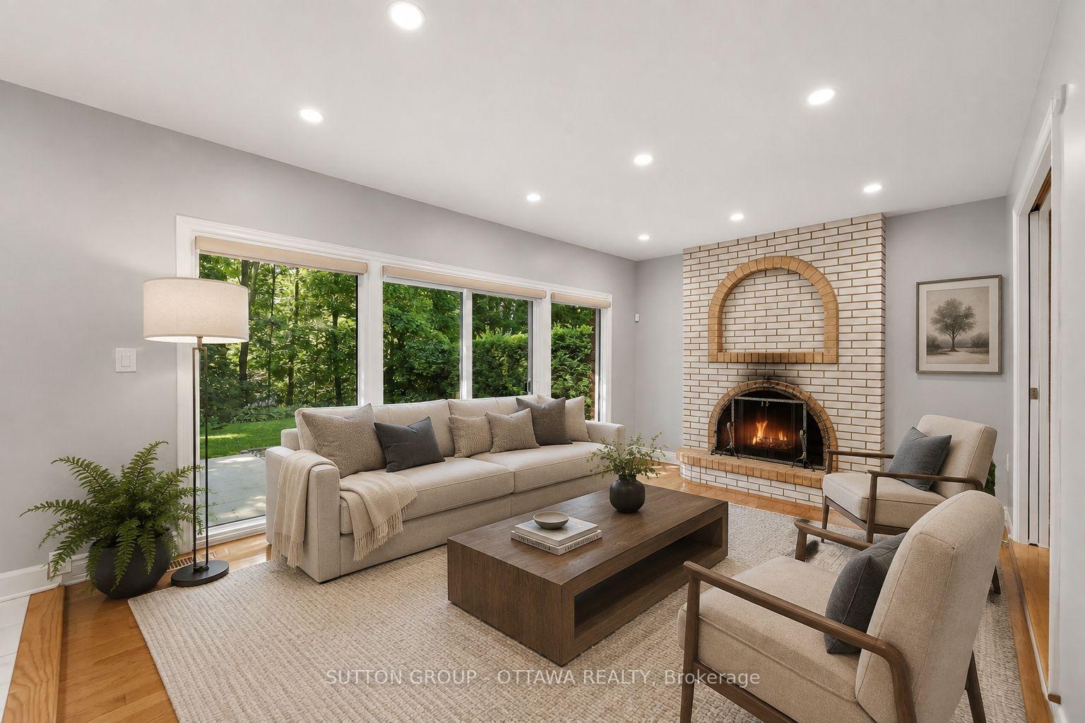 Photo 17 of 29 Chesswood Court, Ottawa, Pineglen/Country Place — HOMEH
