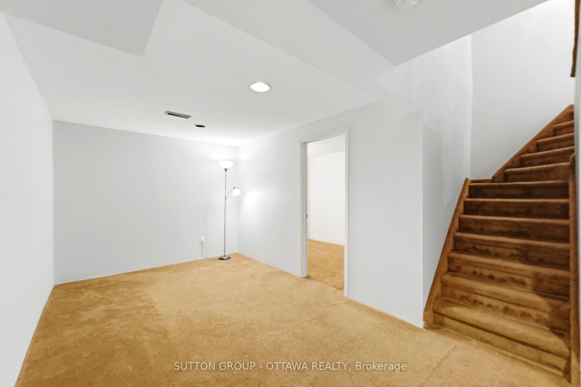 Photo 42 of 29 Chesswood Court, Ottawa, Pineglen/Country Place — HOMEH