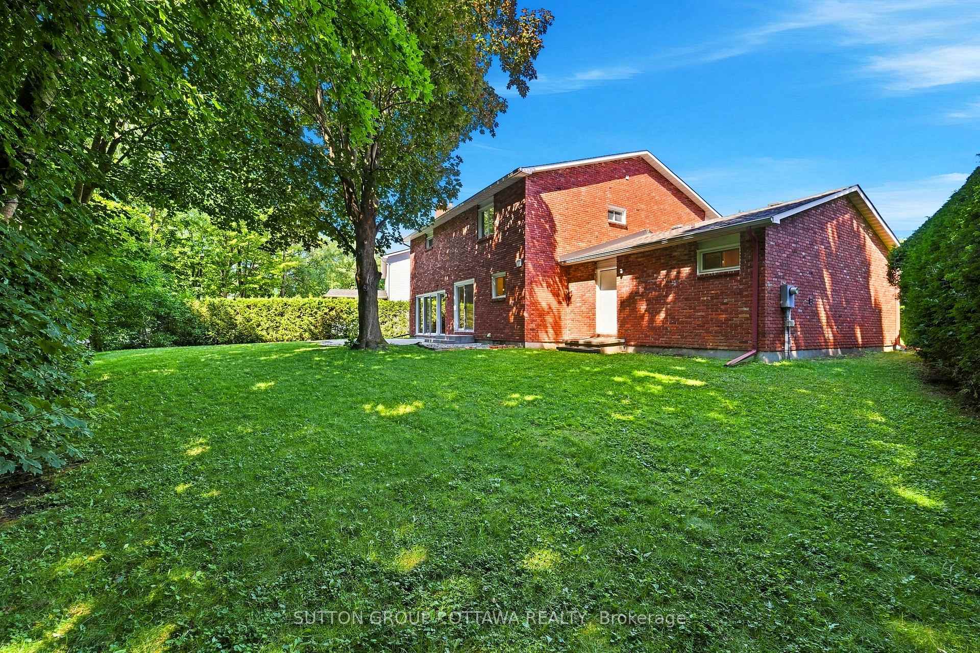 Photo 47 of 29 Chesswood Court, Ottawa, Pineglen/Country Place — HOMEH