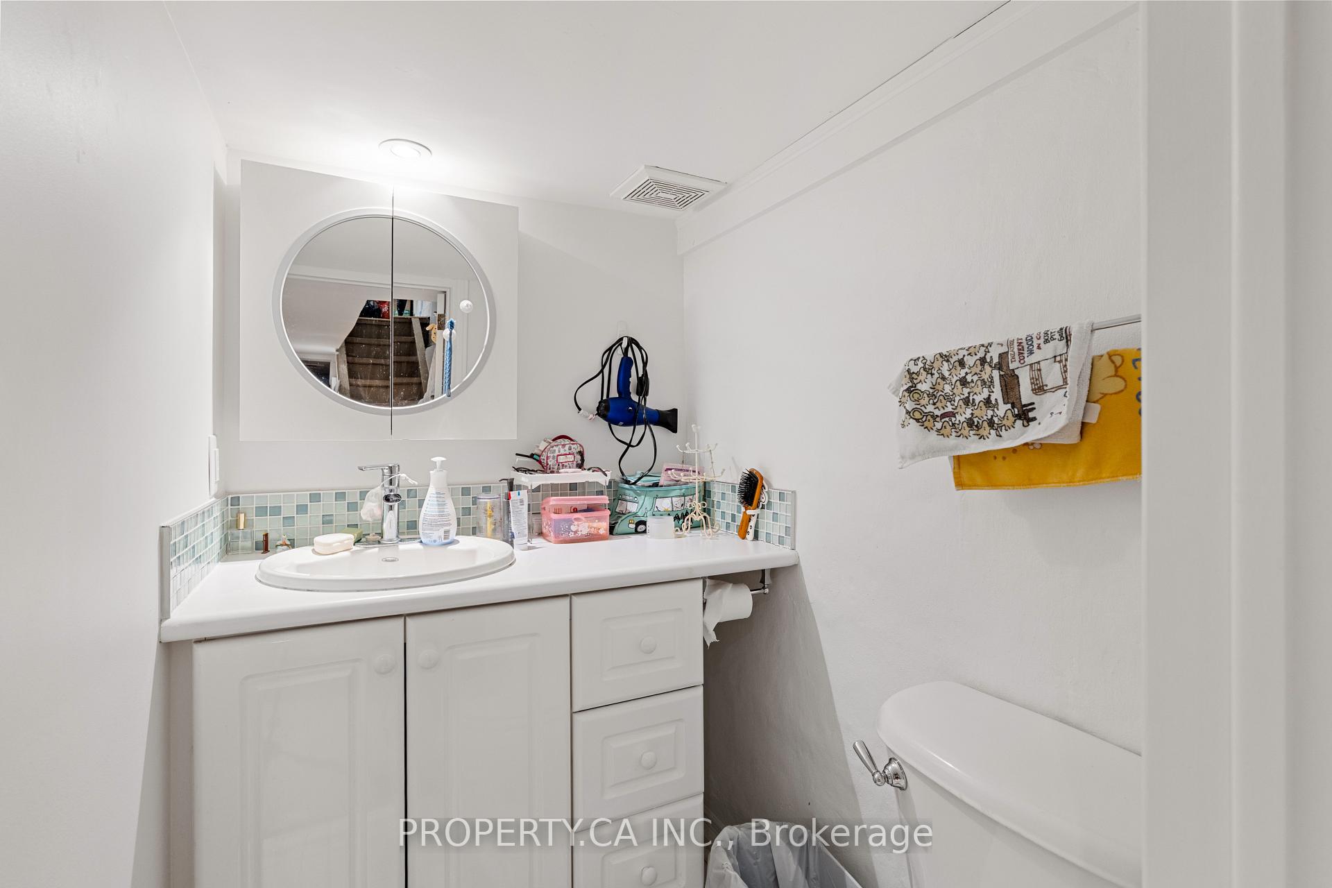 Photo 20 of 126 Stephenson Avenue, Toronto, East End-Danforth — HOMEH