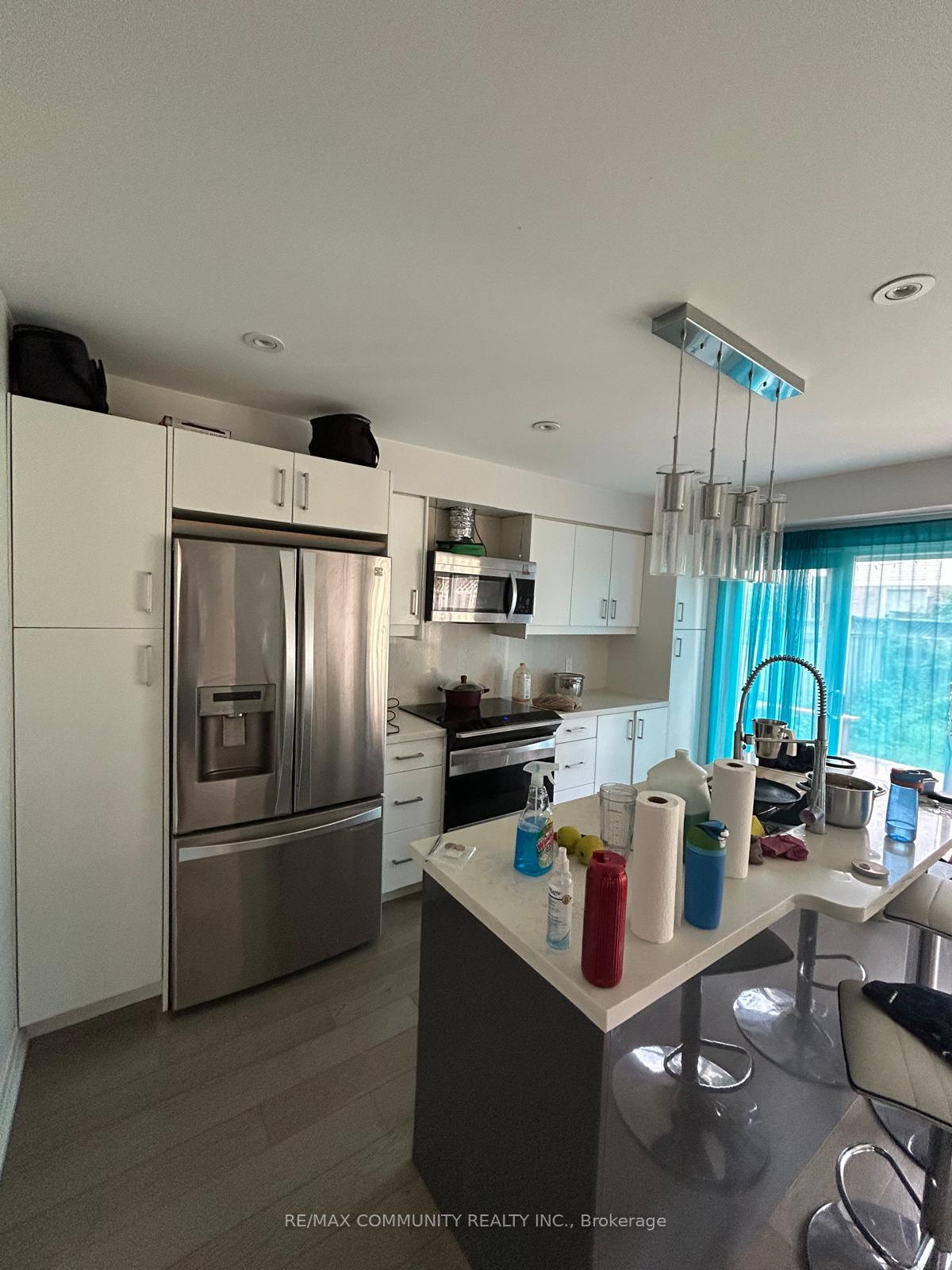 Photo 2 of 80 Raleigh Crescent S, Markham, Markville — HOMEH