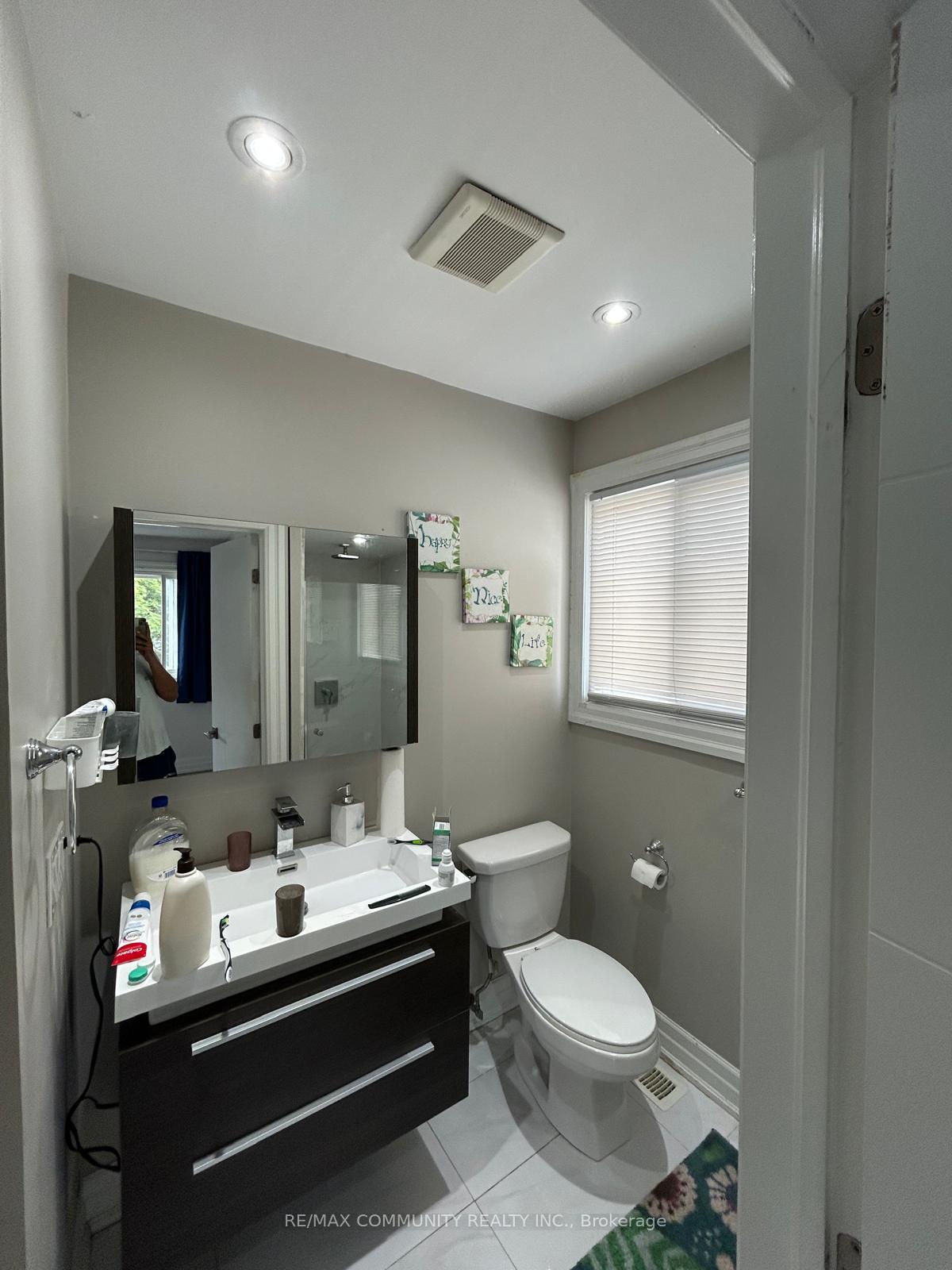 Photo 7 of 80 Raleigh Crescent S, Markham, Markville — HOMEH
