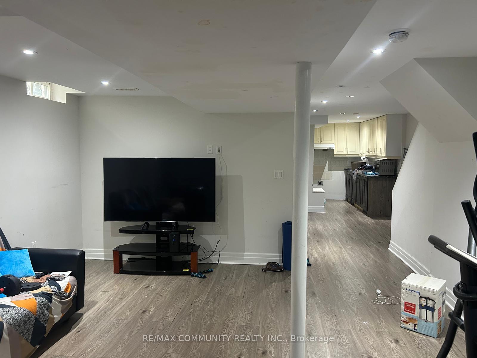 Photo 13 of 80 Raleigh Crescent S, Markham, Markville — HOMEH