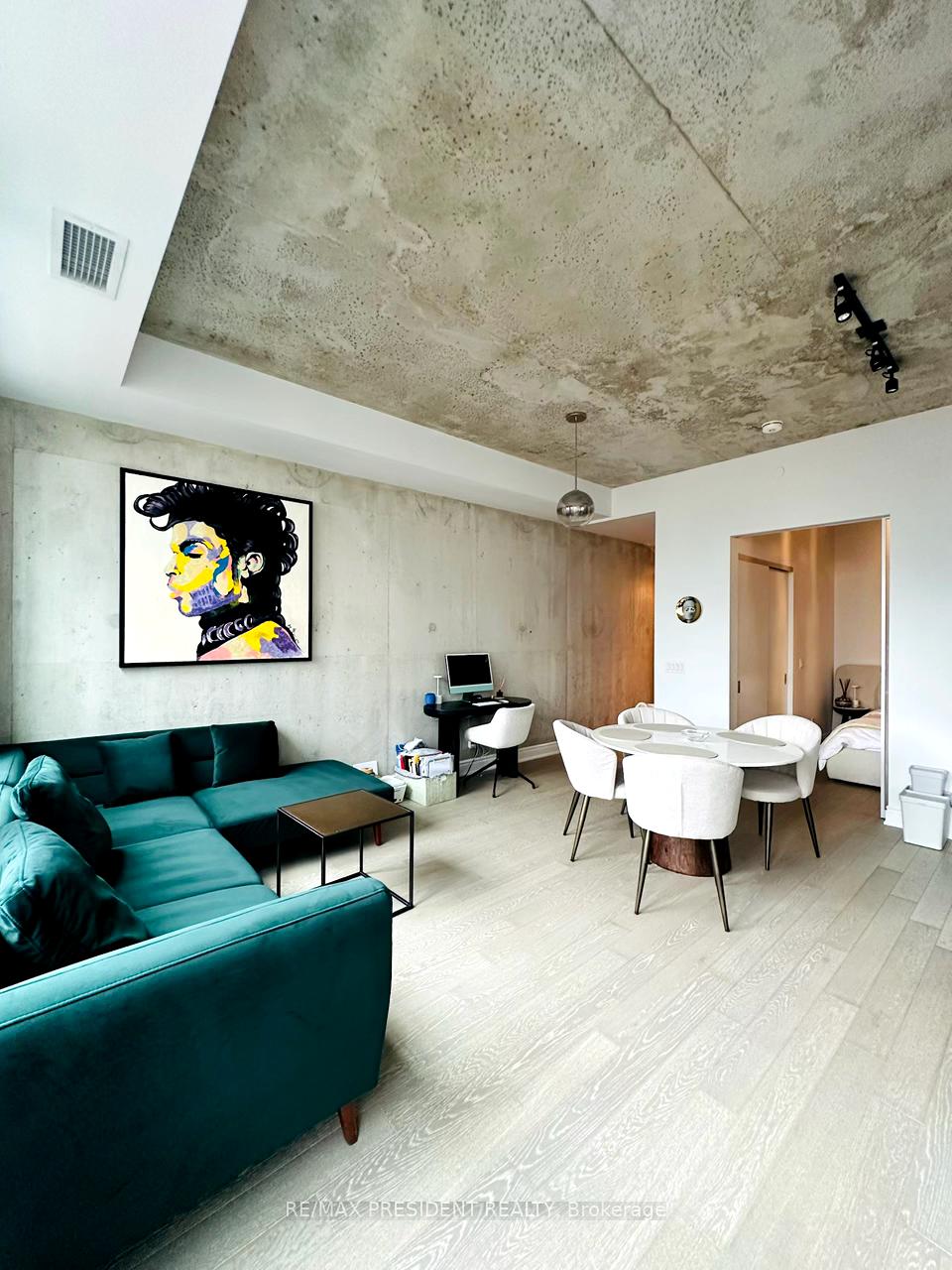 Photo 9 of Unit 609, 608 Richmond Street W, Toronto, Waterfront Communities — HOMEH