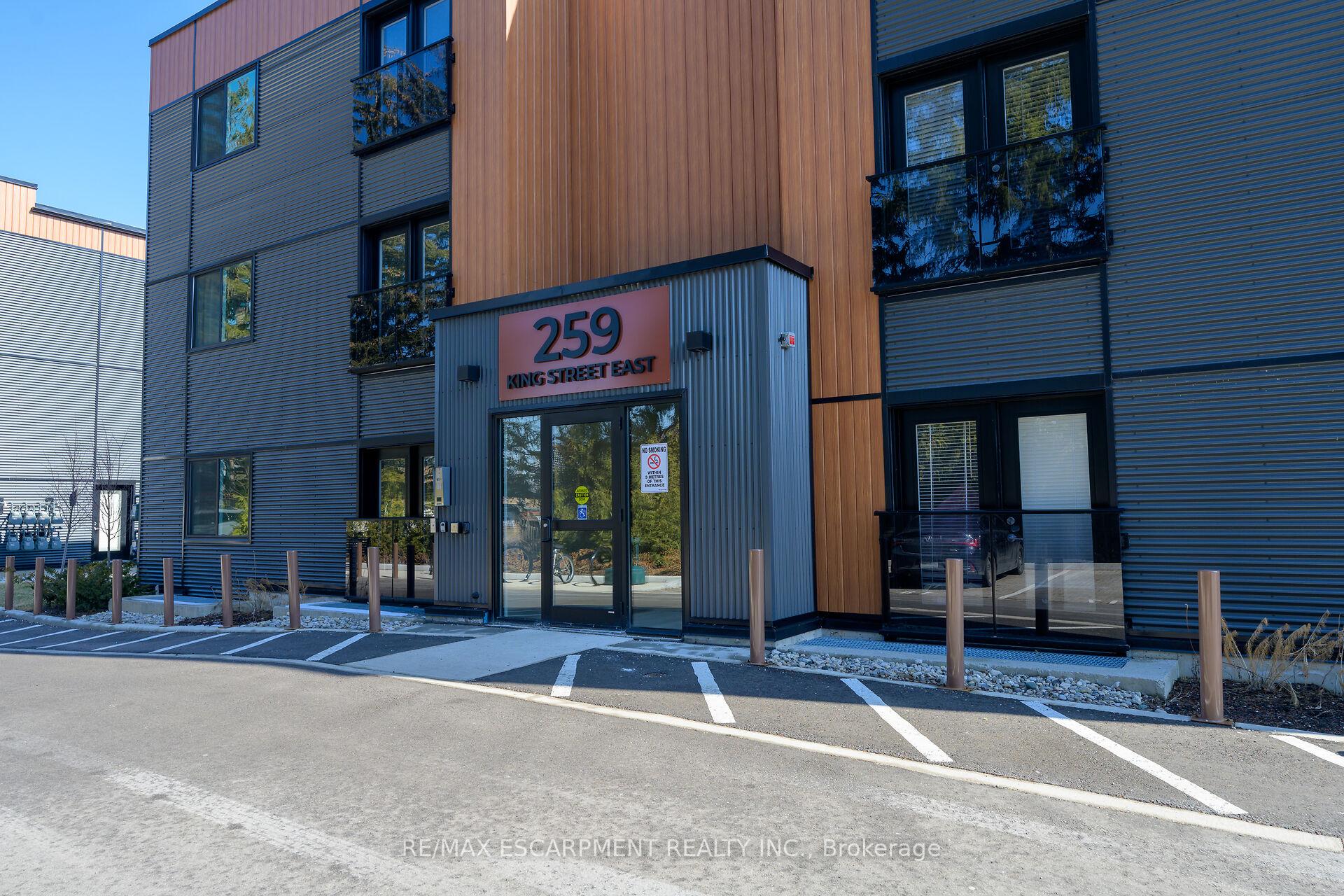 Photo 5 of Unit 303, 259 King Street E, Hamilton, Stoney Creek — HOMEH