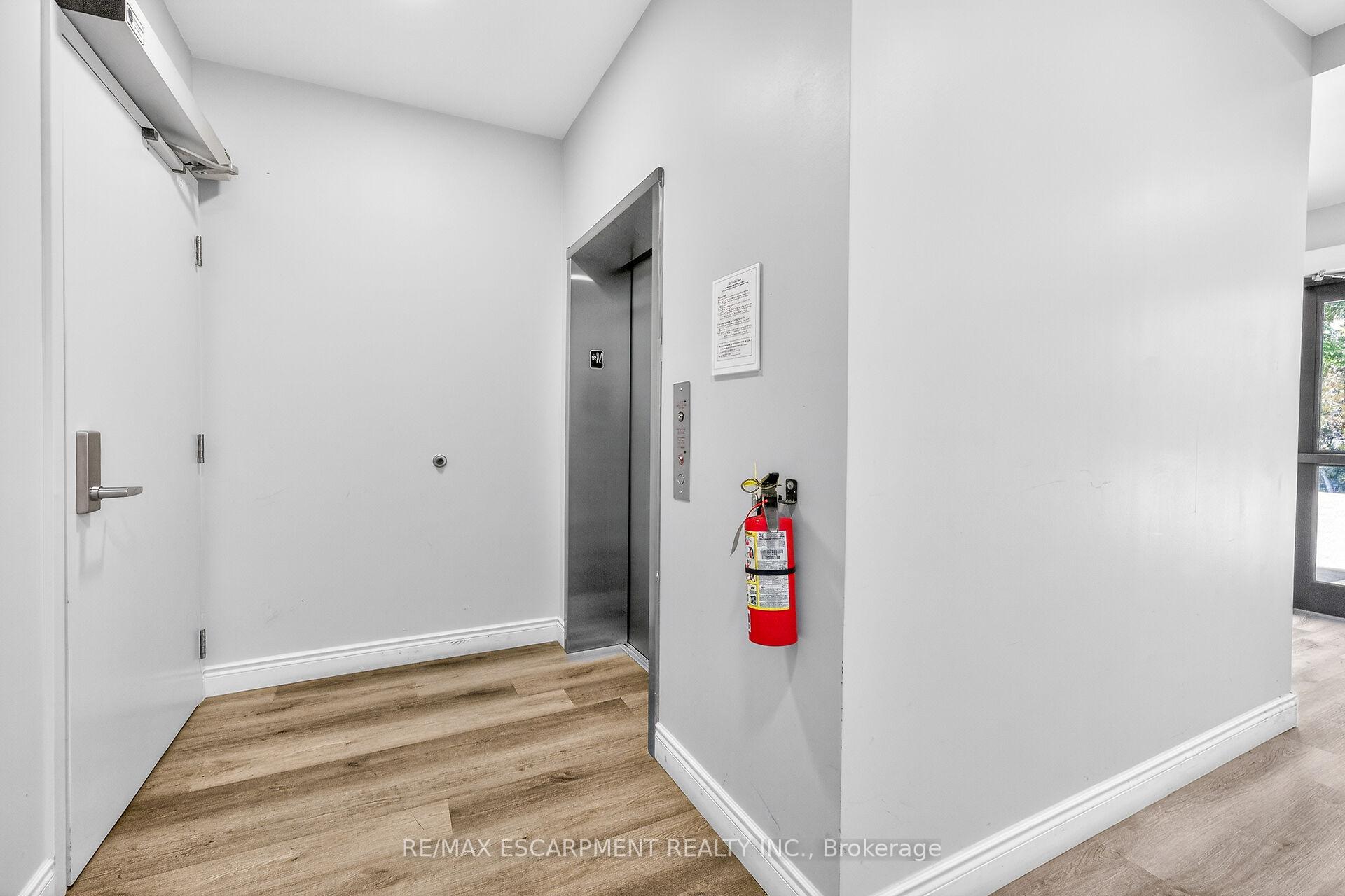 Photo 6 of Unit 303, 259 King Street E, Hamilton, Stoney Creek — HOMEH