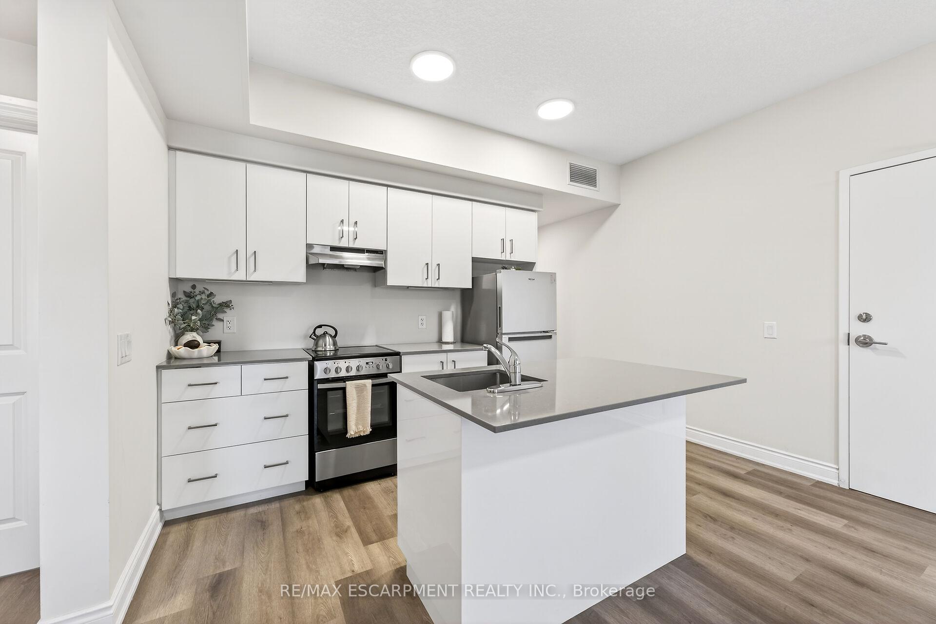 Photo 9 of Unit 303, 259 King Street E, Hamilton, Stoney Creek — HOMEH