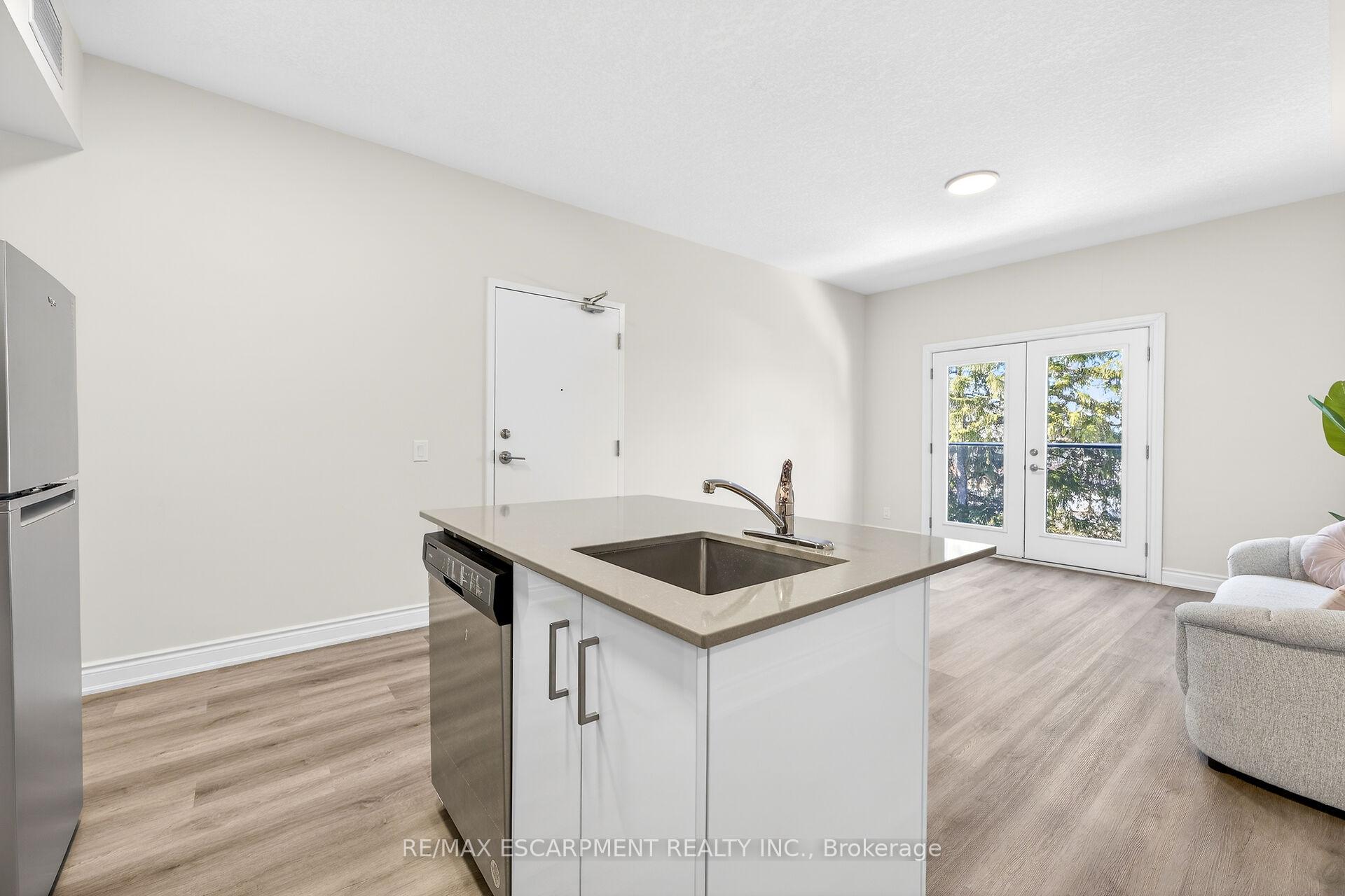 Photo 15 of Unit 303, 259 King Street E, Hamilton, Stoney Creek — HOMEH